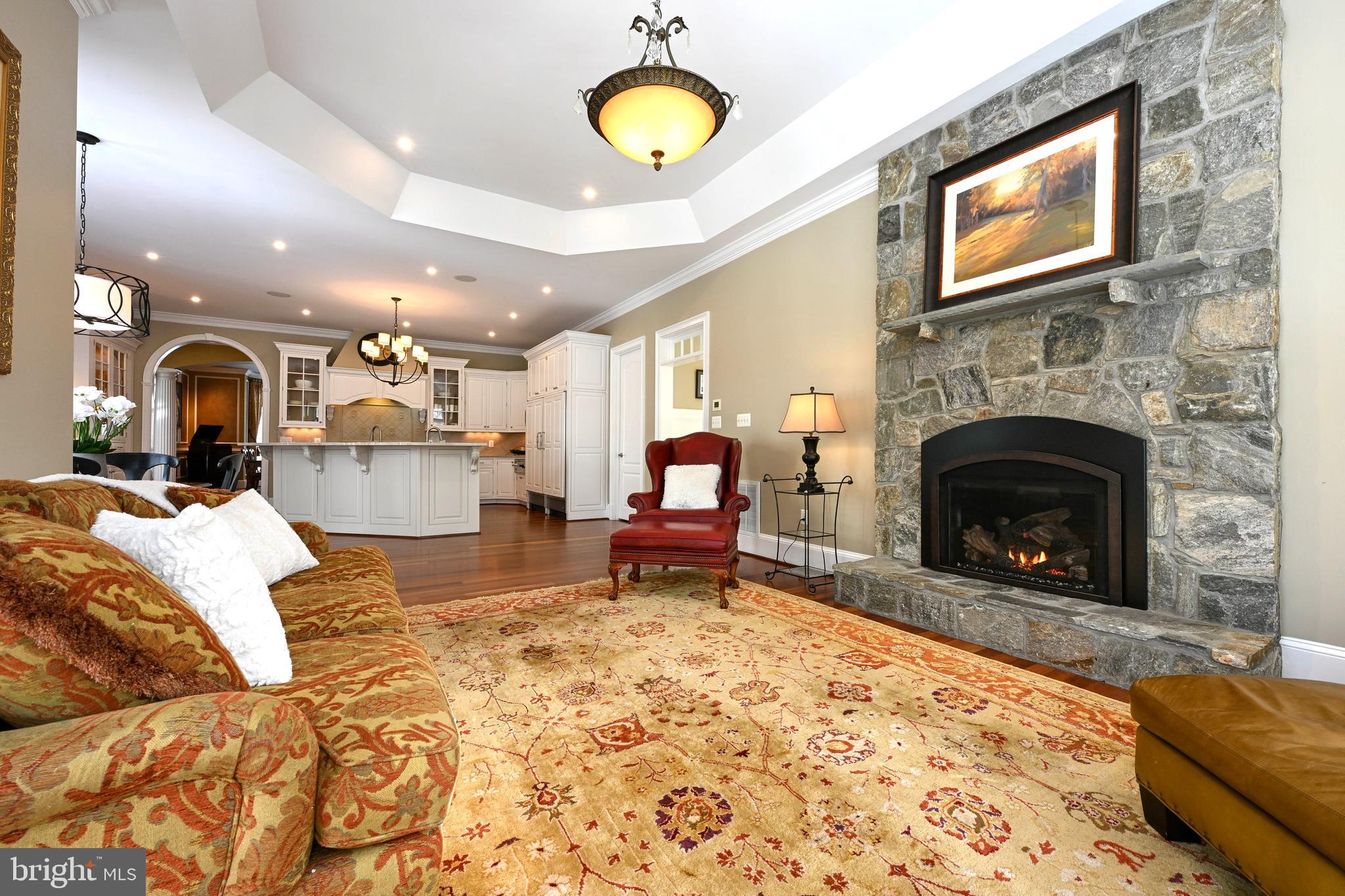 SOUTH RIVER COLONY - Residential