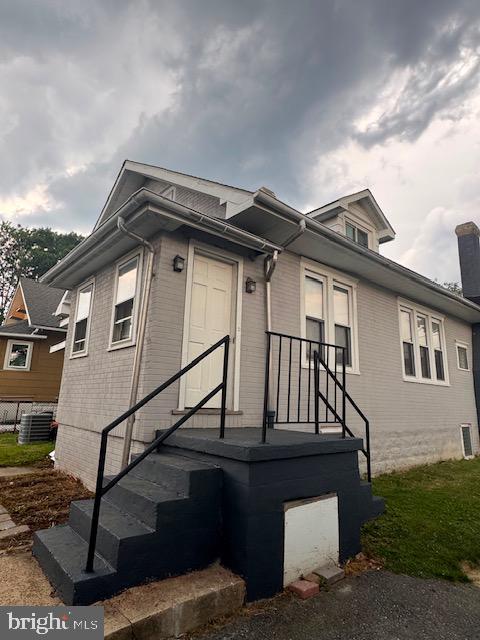 ELMHURST - Residential