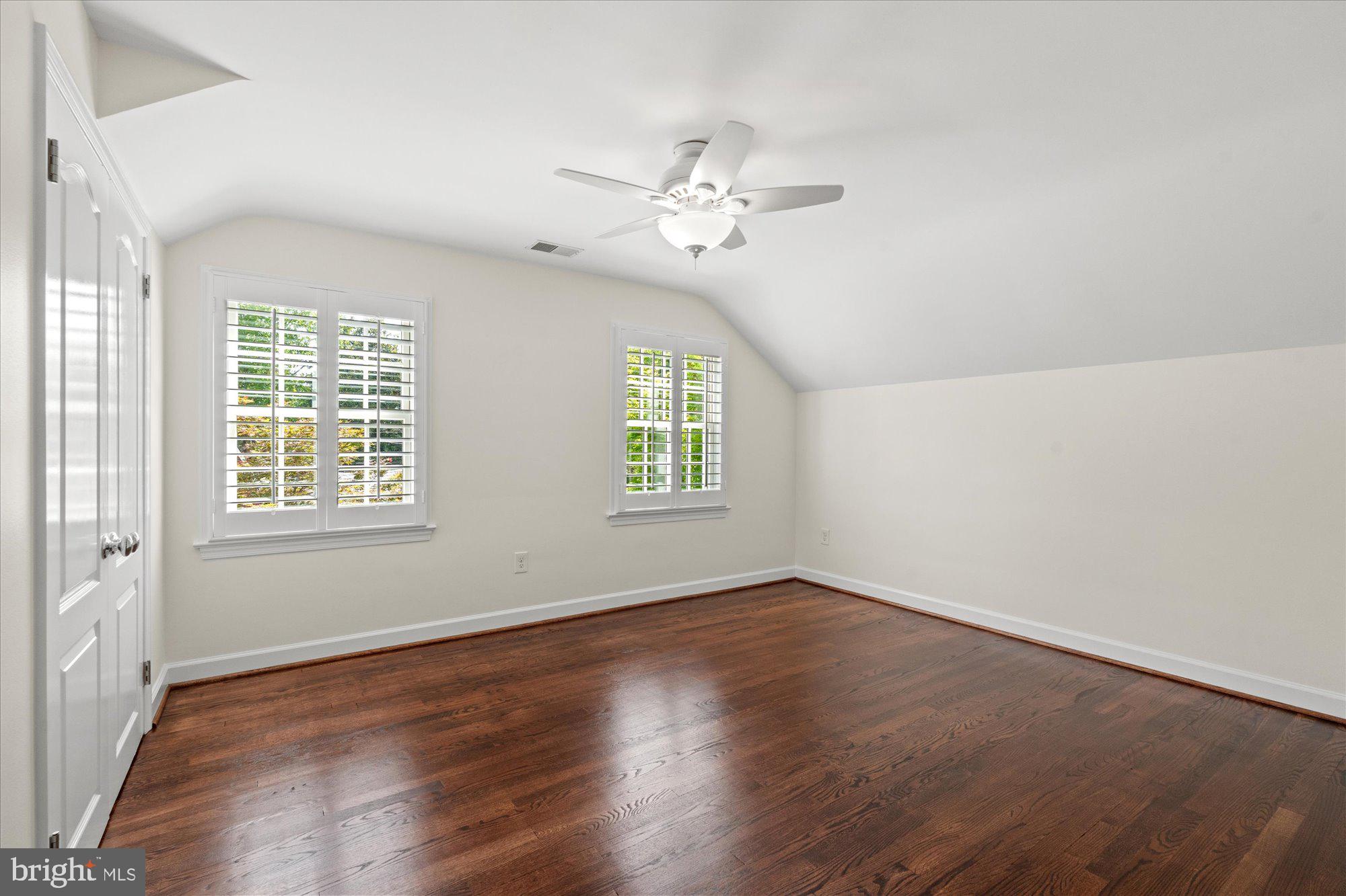 JEFFERSON PARK - Residential