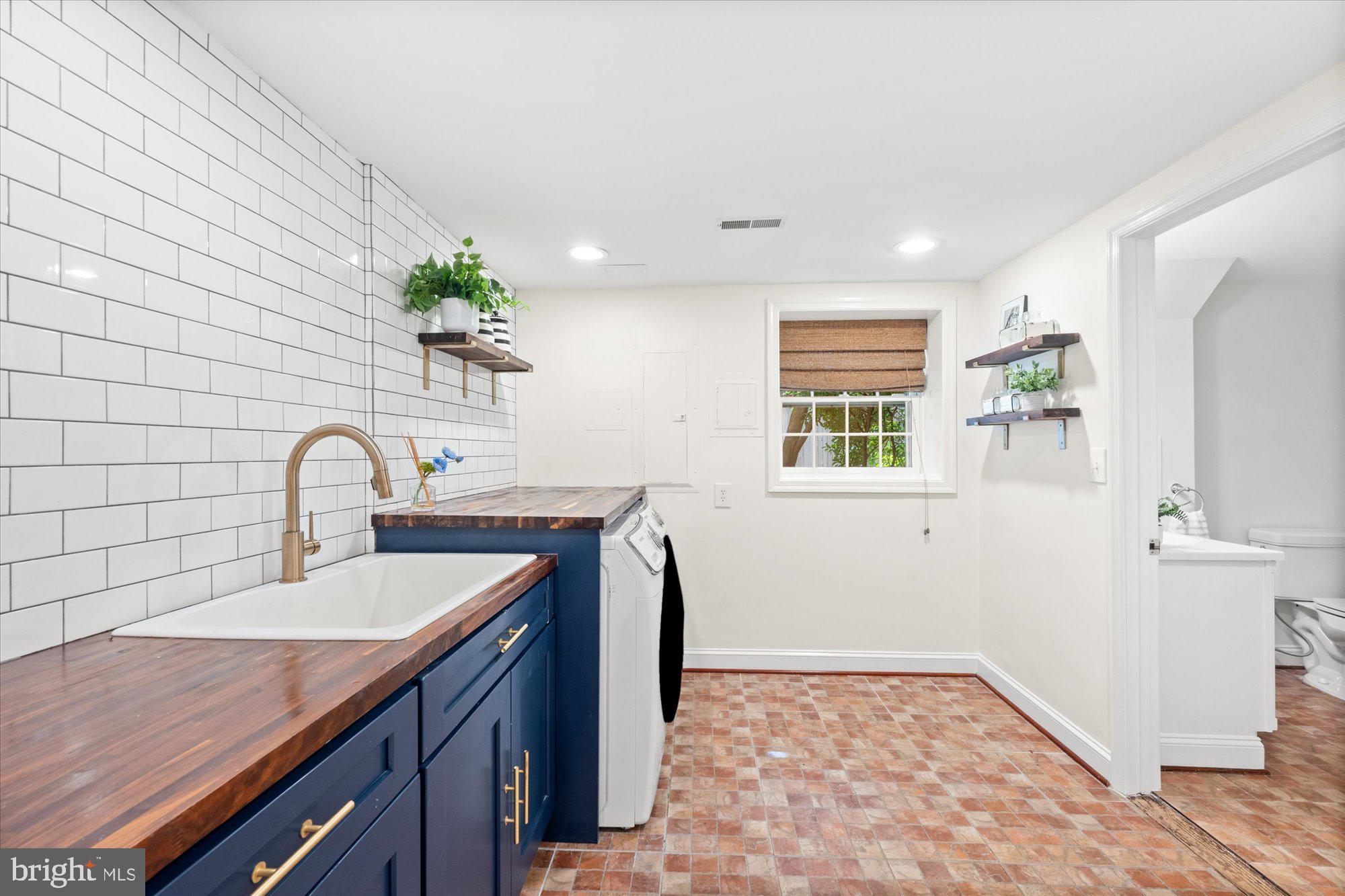 JEFFERSON PARK - Residential