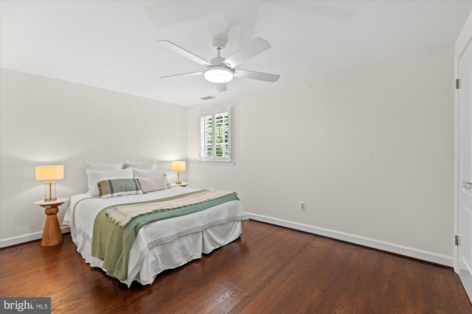 JEFFERSON PARK - Residential