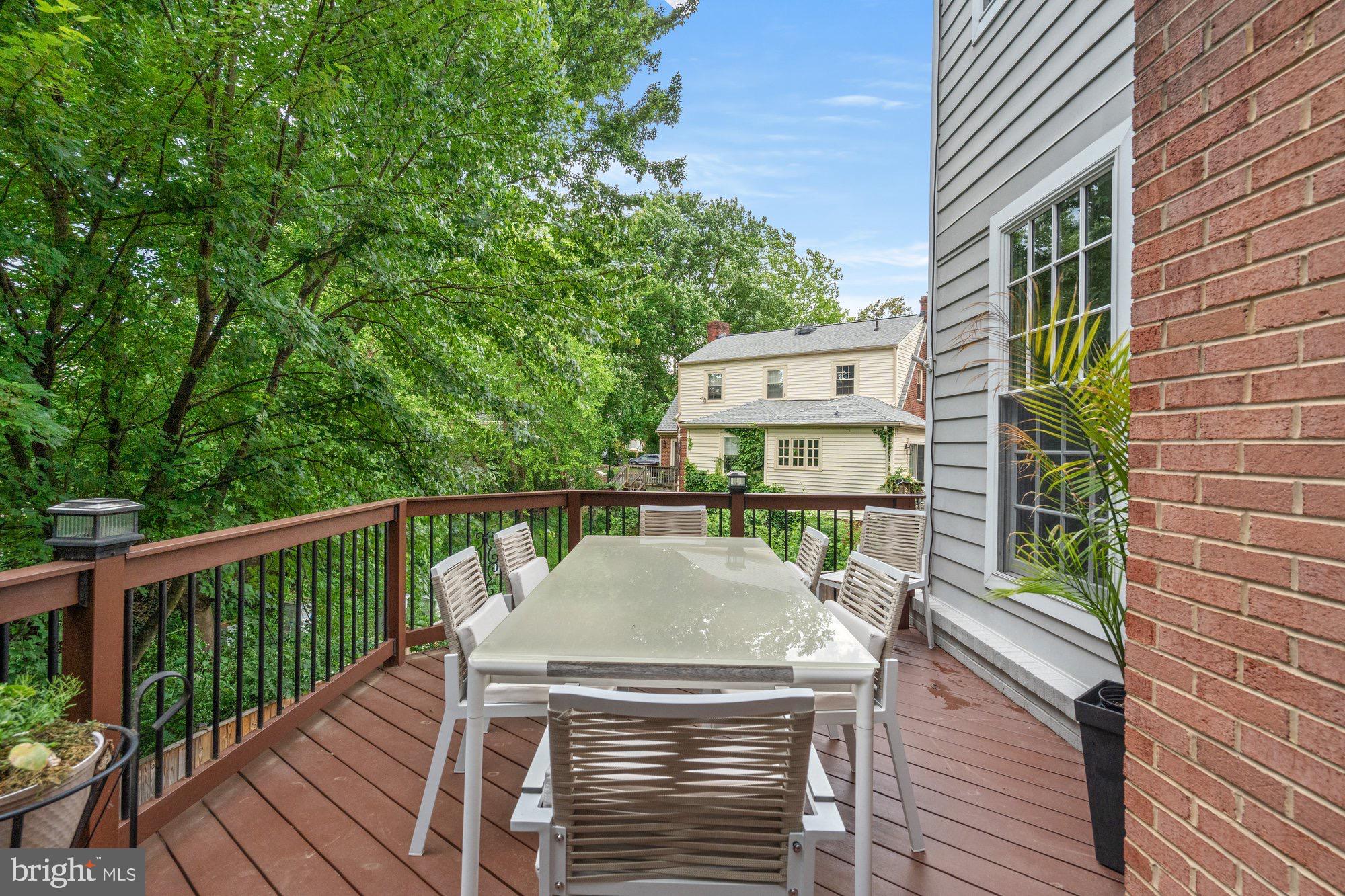 JEFFERSON PARK - Residential