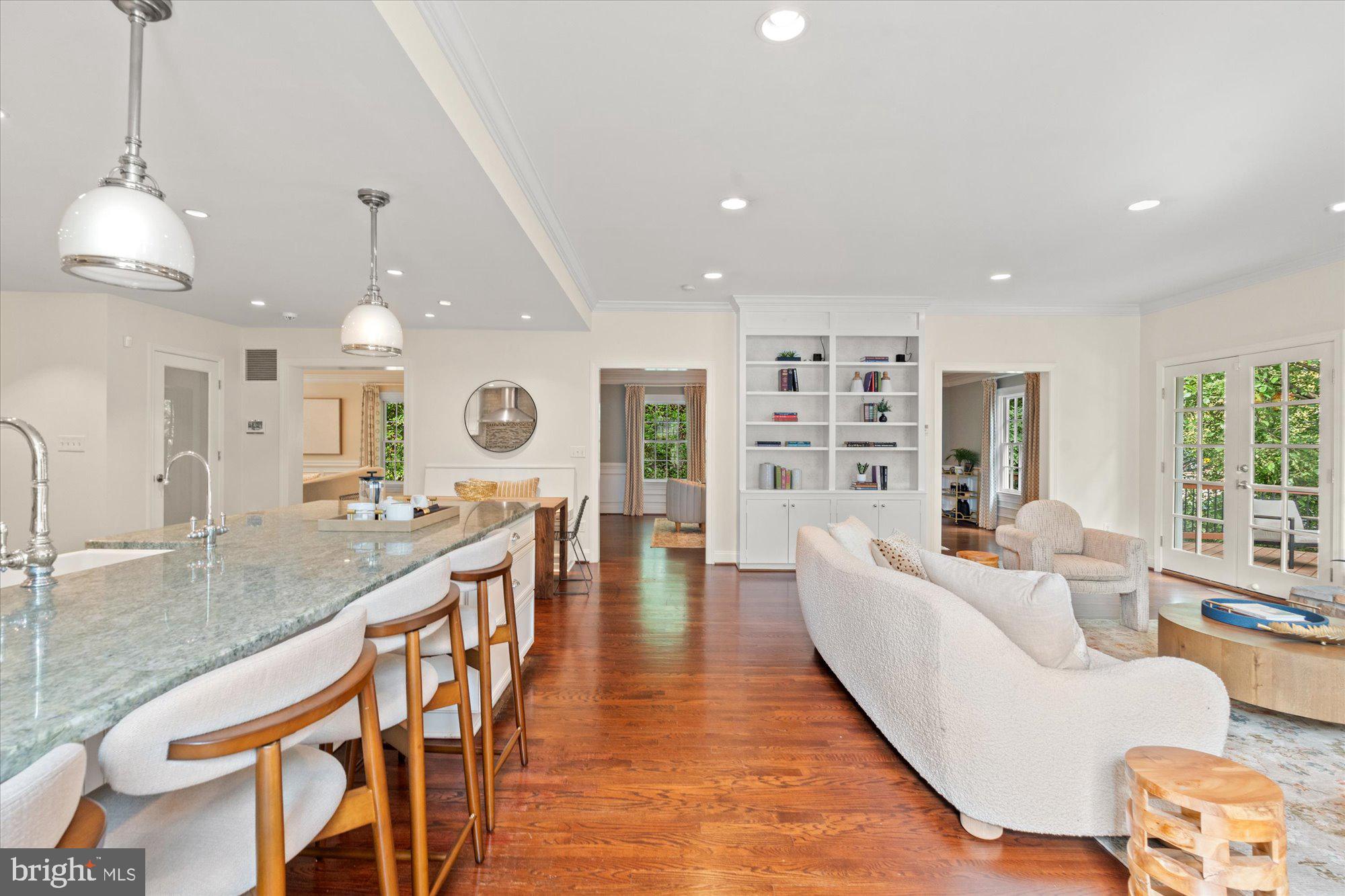 JEFFERSON PARK - Residential