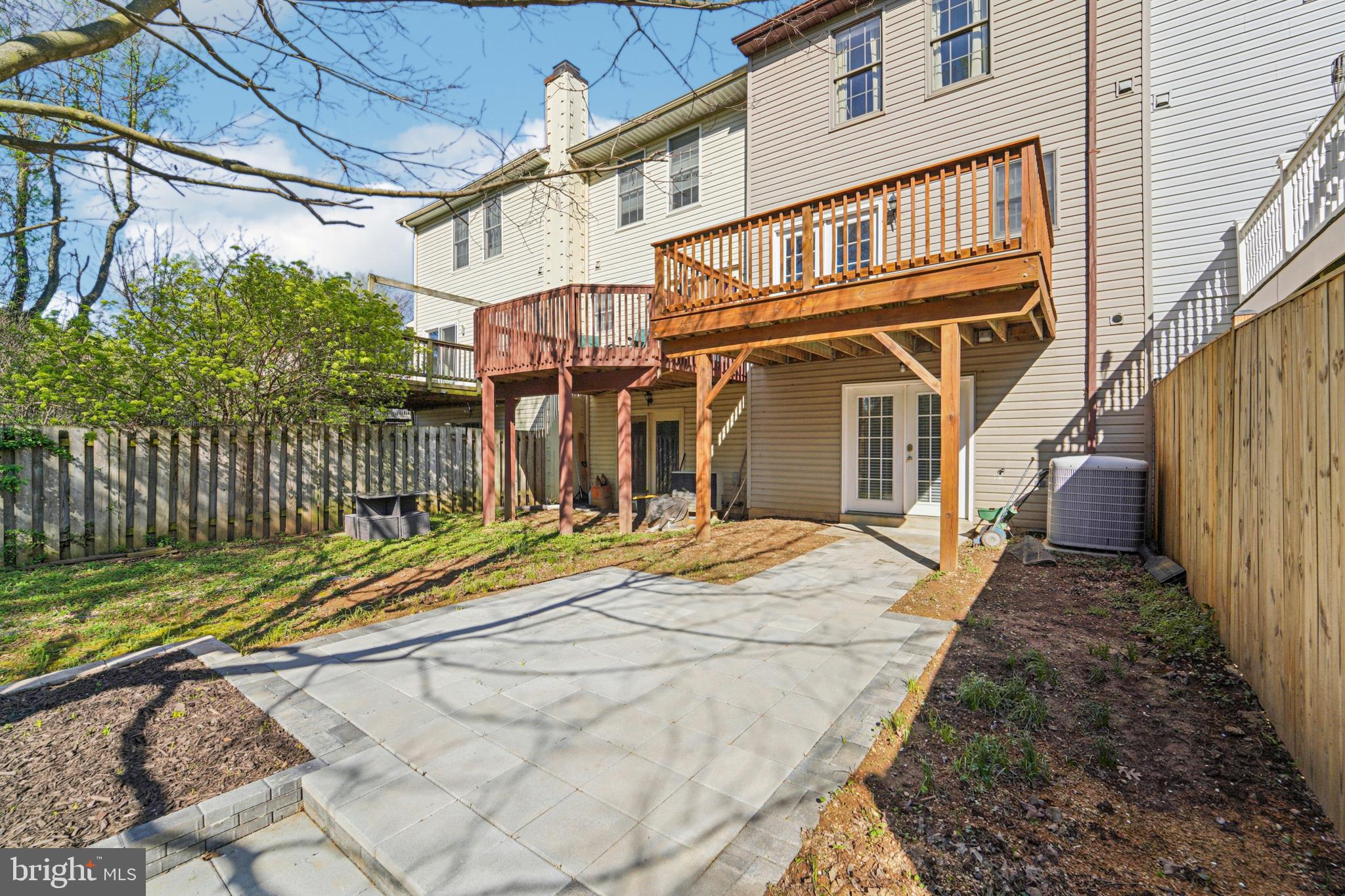 WILLOWCREST - Residential