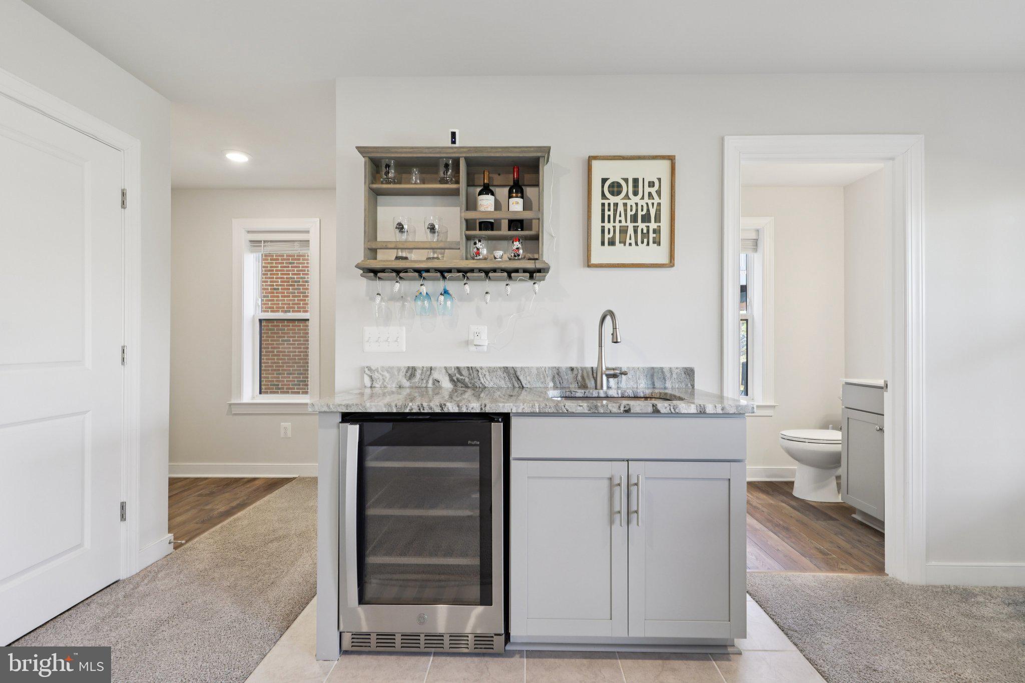 HUNTINGTON CROSSING - Residential