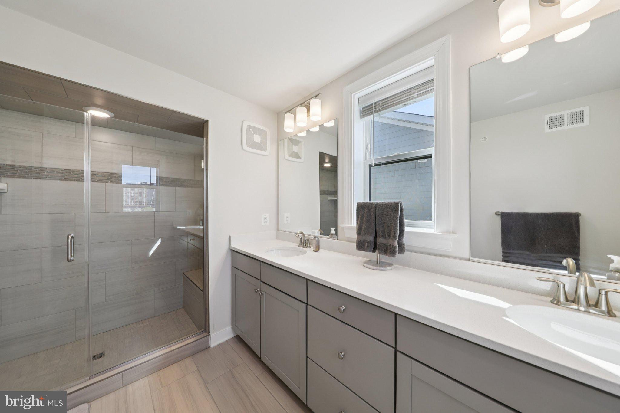 HUNTINGTON CROSSING - Residential