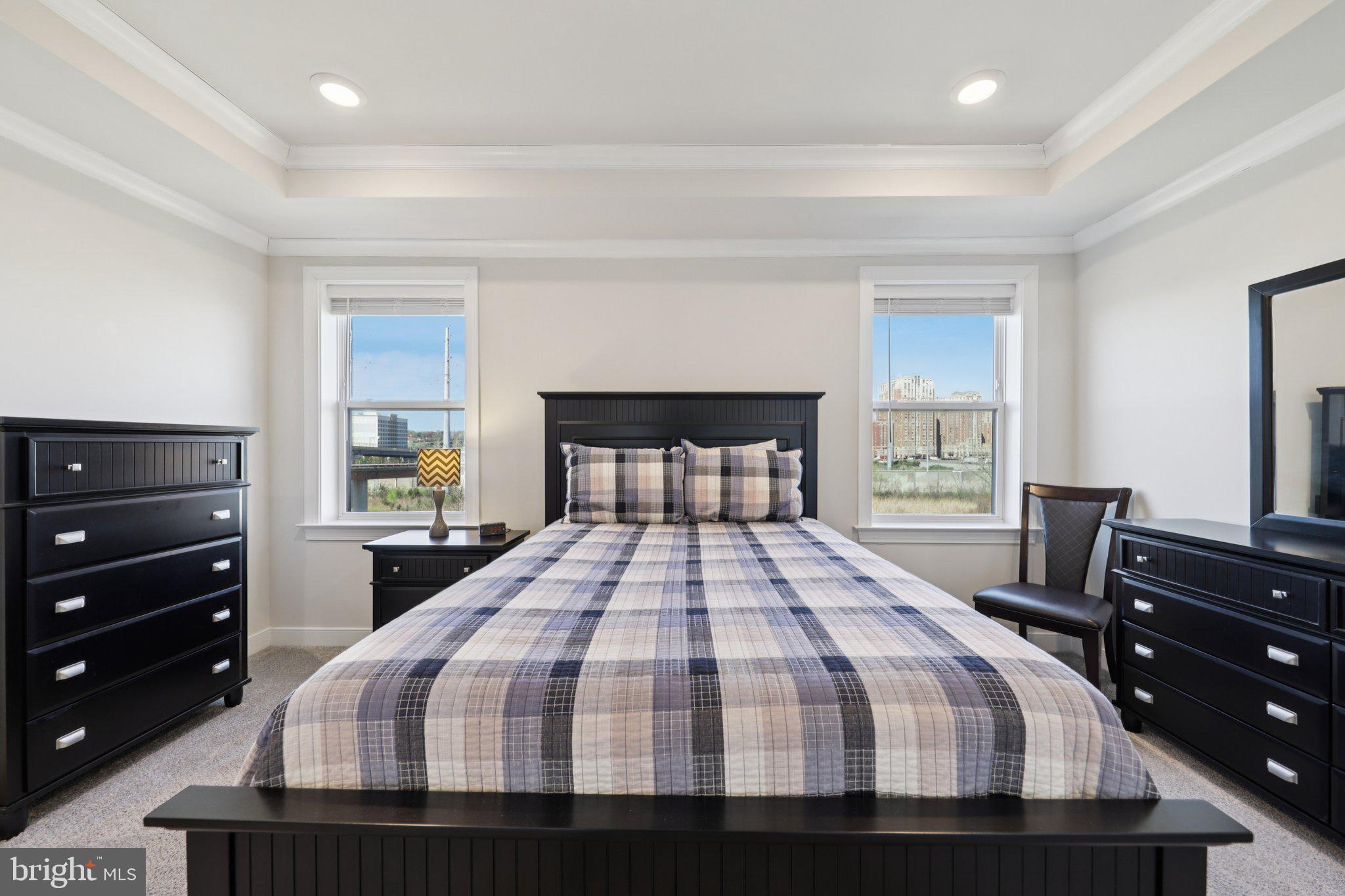 HUNTINGTON CROSSING - Residential