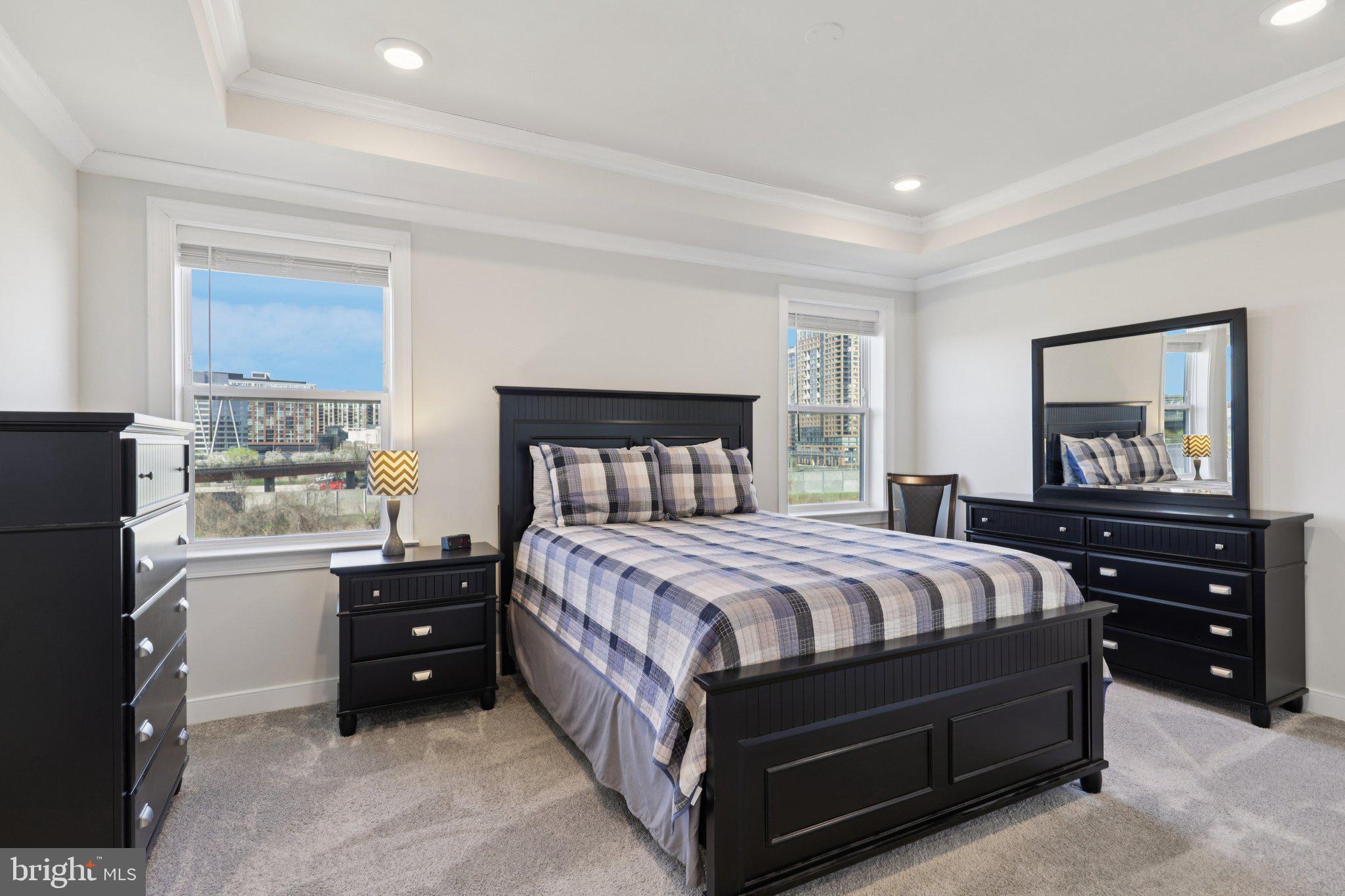HUNTINGTON CROSSING - Residential