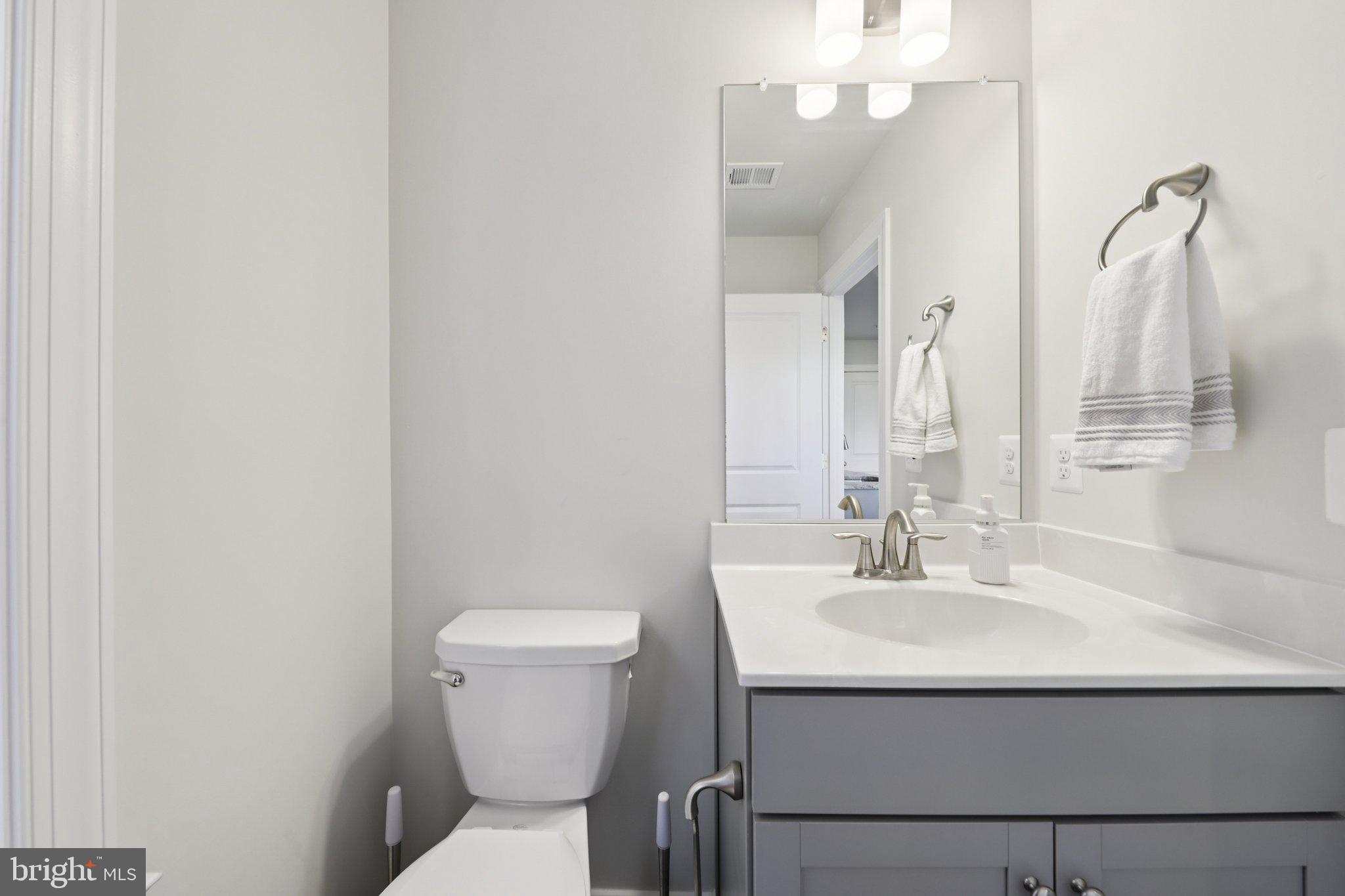 HUNTINGTON CROSSING - Residential