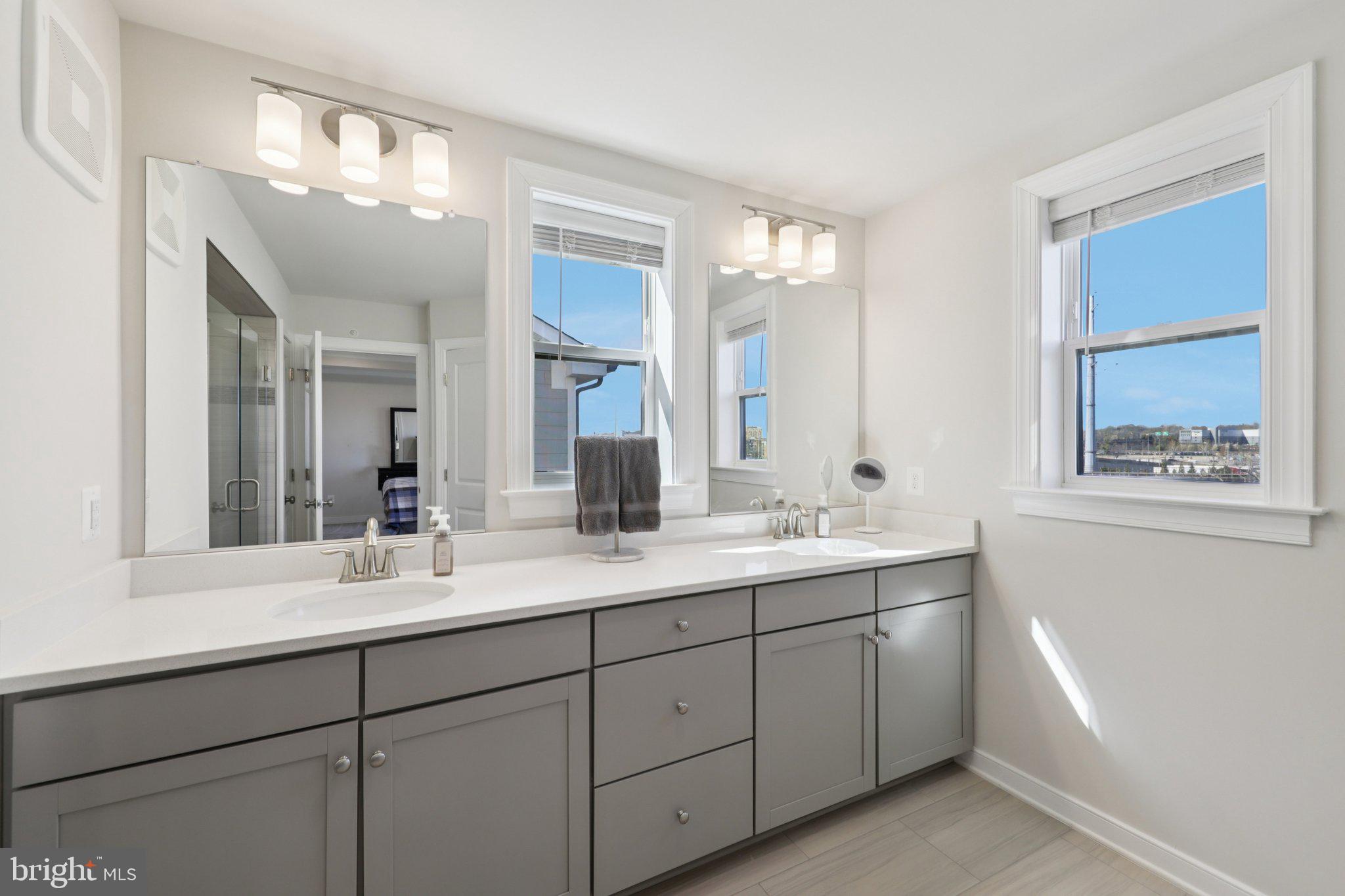 HUNTINGTON CROSSING - Residential