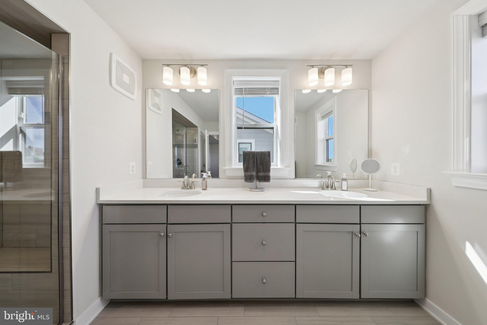 HUNTINGTON CROSSING - Residential
