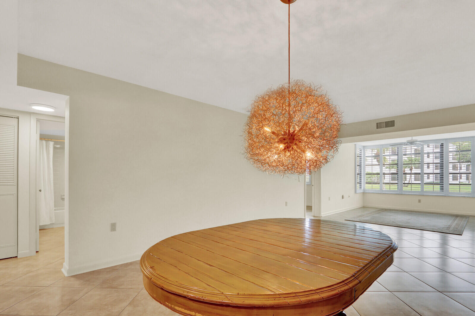 WHITEHALL CONDO OF THE LANDS OF THE PRESIDENT - Residential