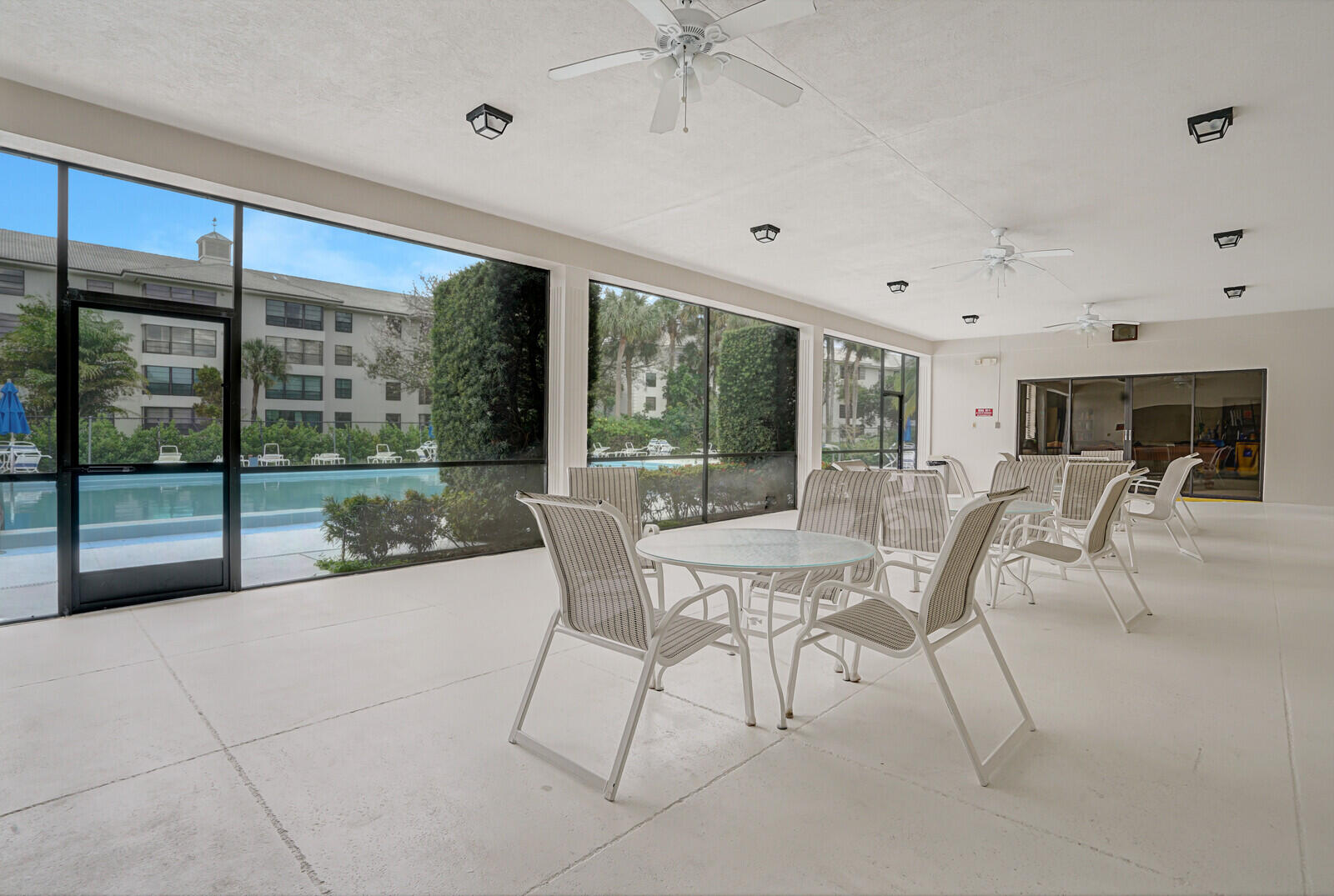 WHITEHALL CONDO OF THE LANDS OF THE PRESIDENT - Residential