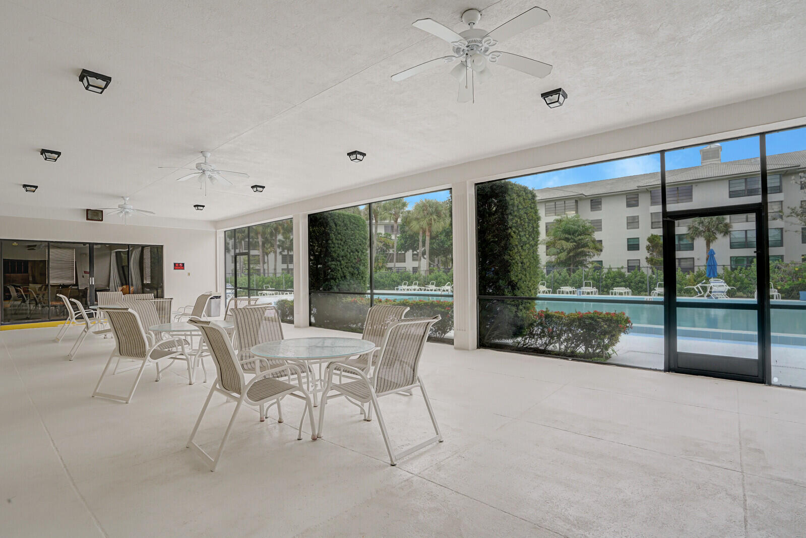 WHITEHALL CONDO OF THE LANDS OF THE PRESIDENT - Residential