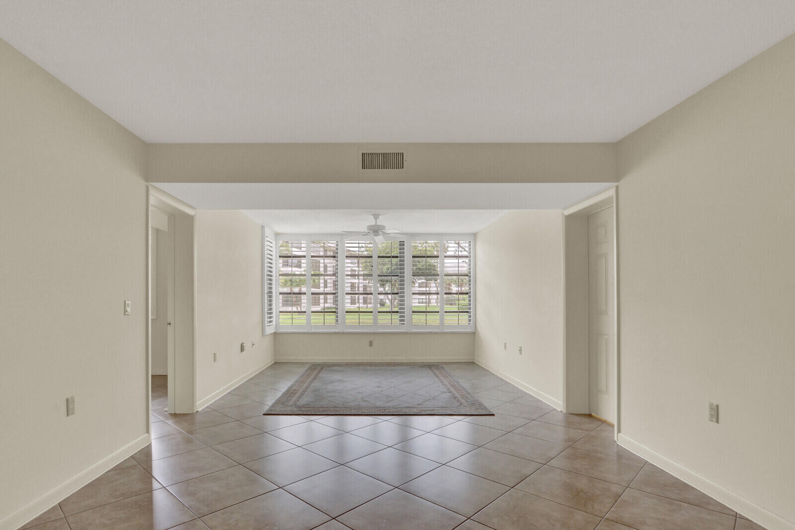 WHITEHALL CONDO OF THE LANDS OF THE PRESIDENT - Residential