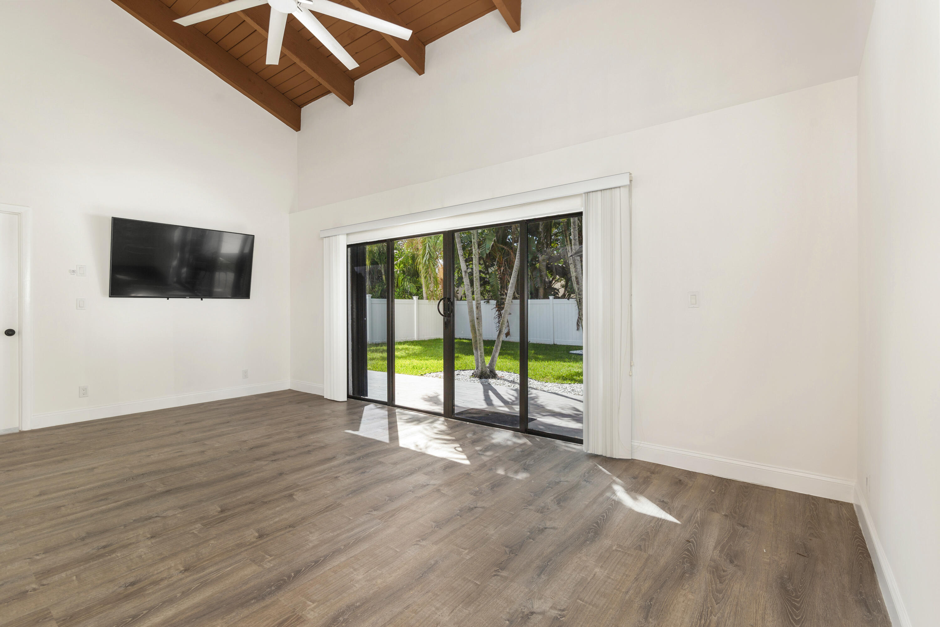 SOUTHRIDGE - Residential
