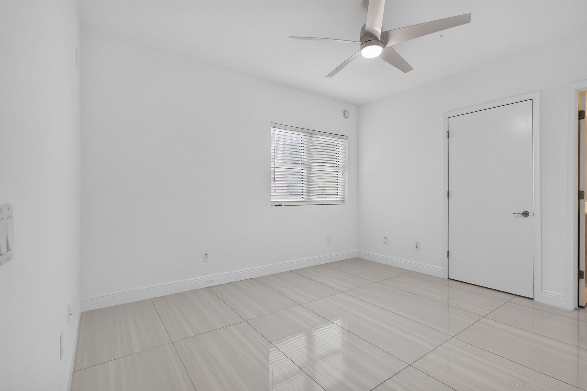 MARINA GRANDE RIVIERA BEACH CONDO - Residential