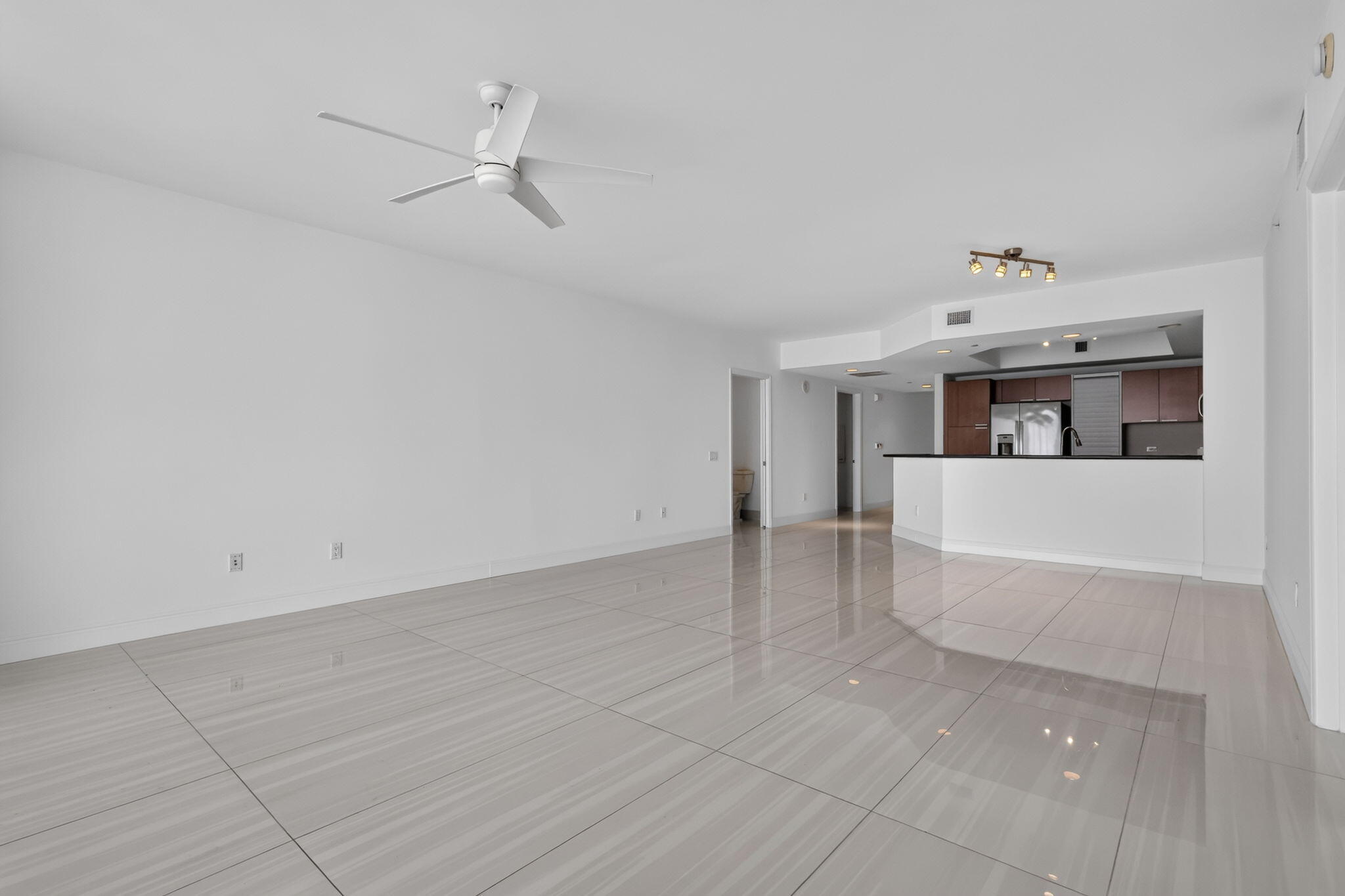 MARINA GRANDE RIVIERA BEACH CONDO - Residential
