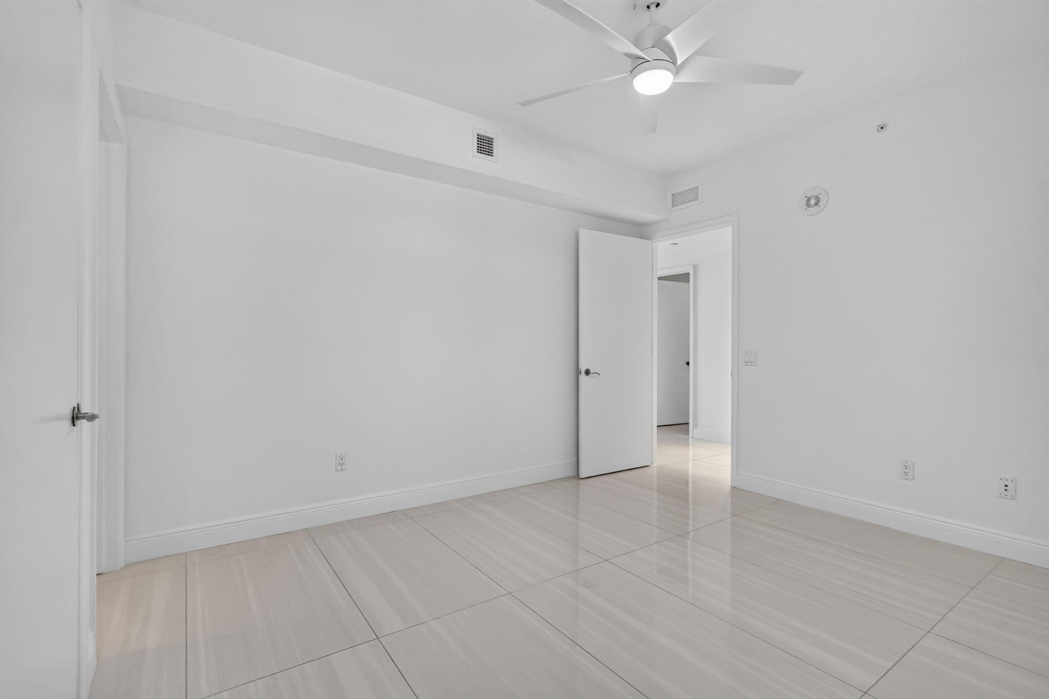 MARINA GRANDE RIVIERA BEACH CONDO - Residential