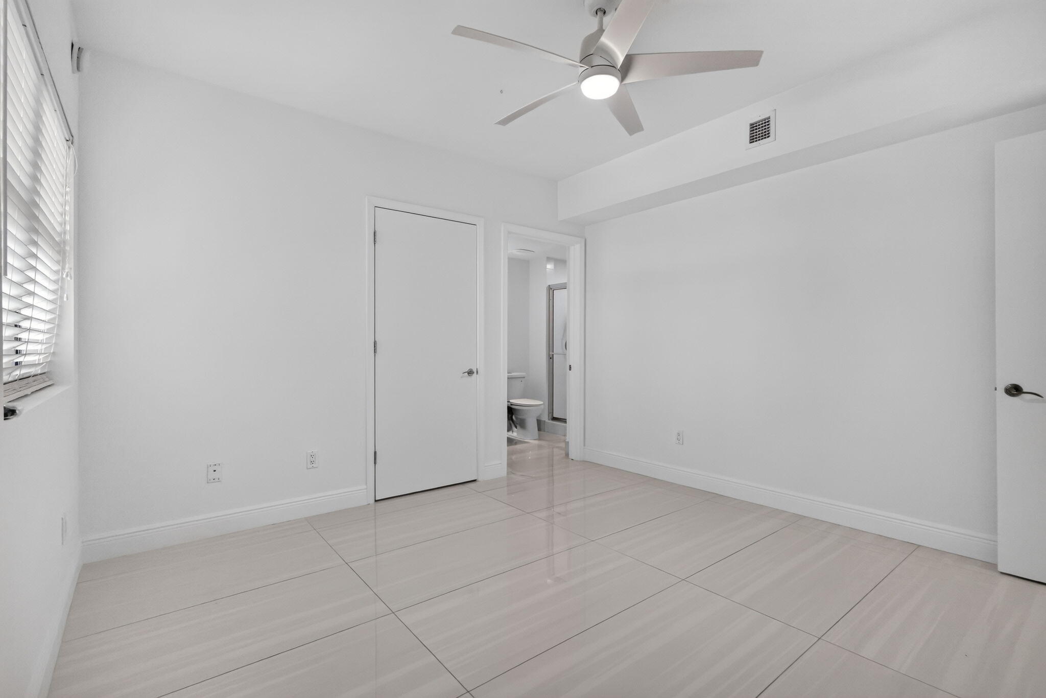 MARINA GRANDE RIVIERA BEACH CONDO - Residential
