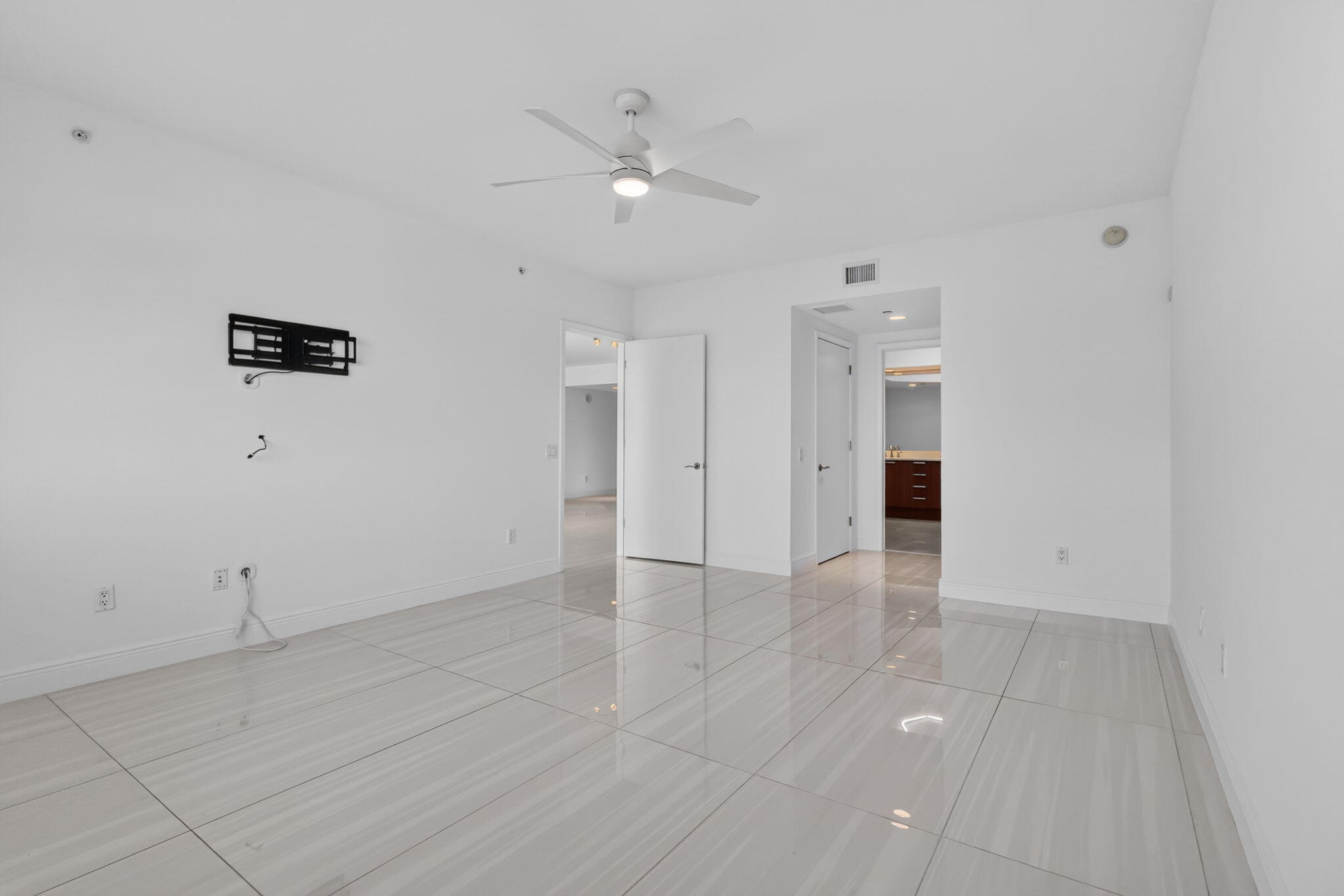 MARINA GRANDE RIVIERA BEACH CONDO - Residential