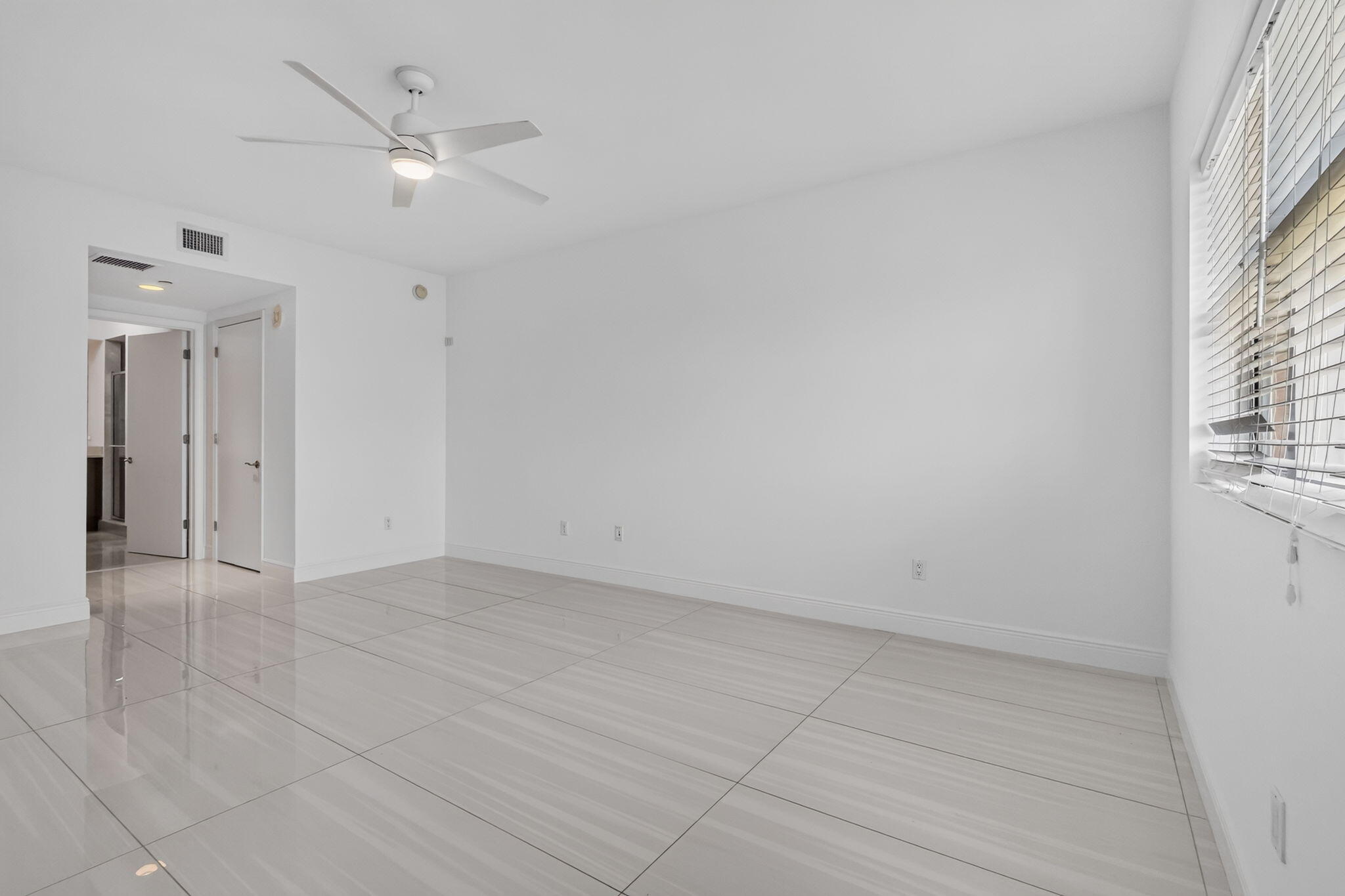 MARINA GRANDE RIVIERA BEACH CONDO - Residential