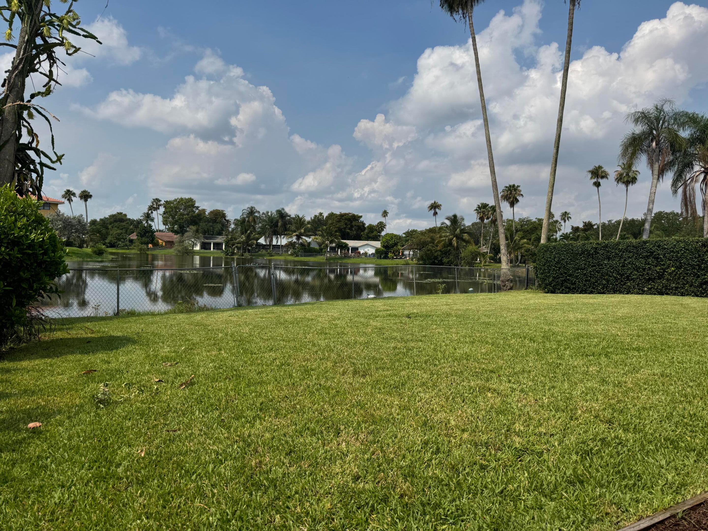 WOOD LAKE - Residential