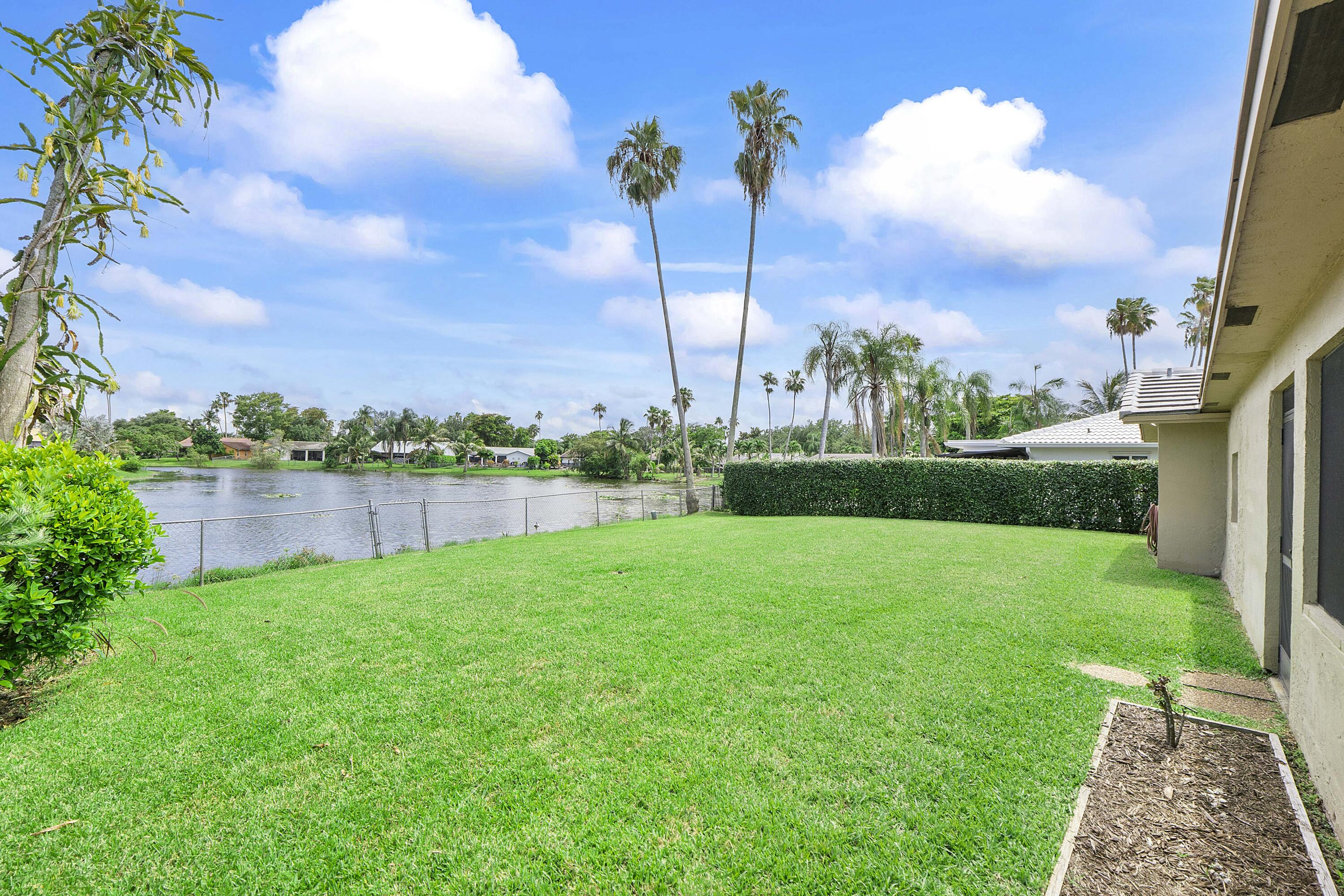 WOOD LAKE - Residential