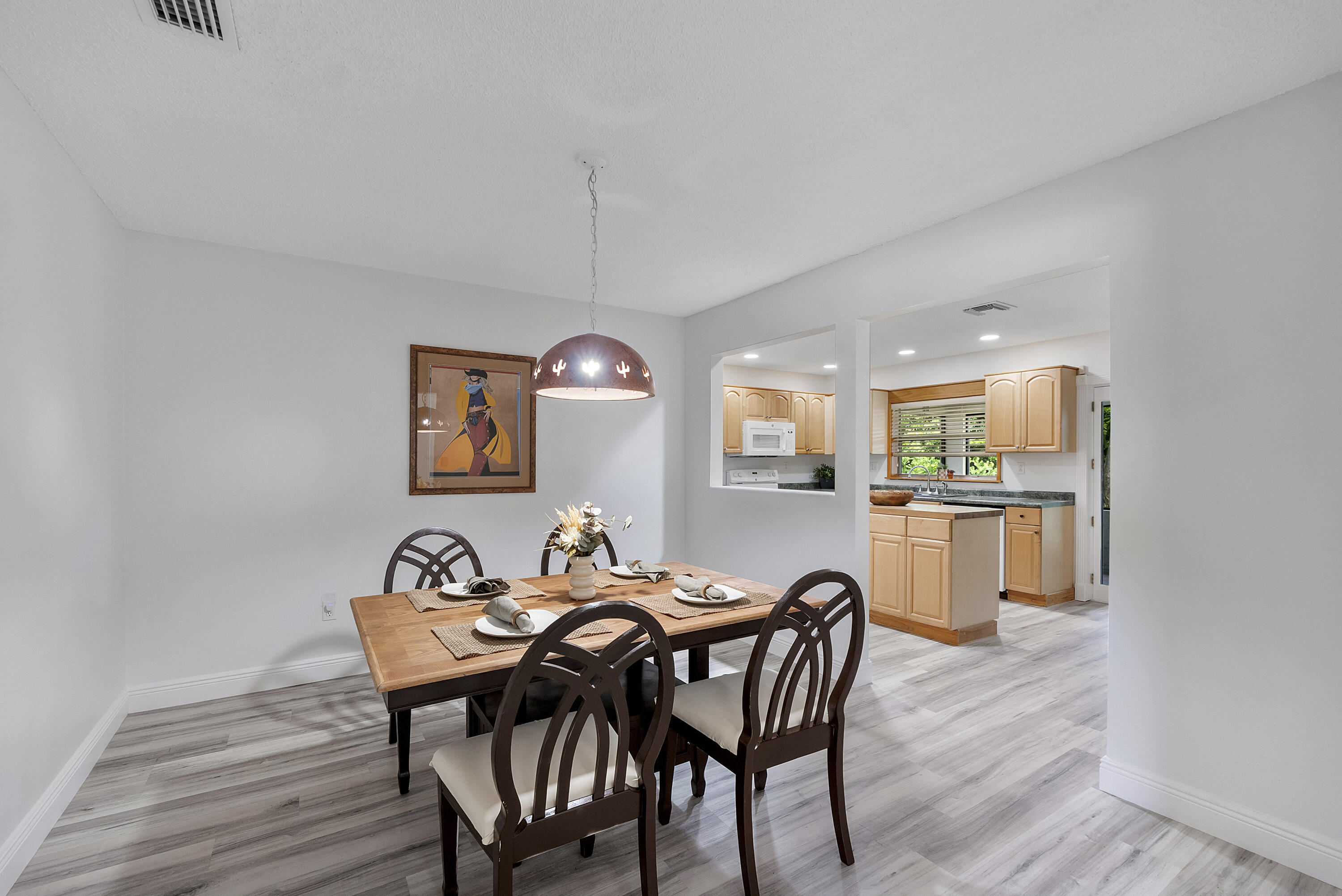 WOOD LAKE - Residential