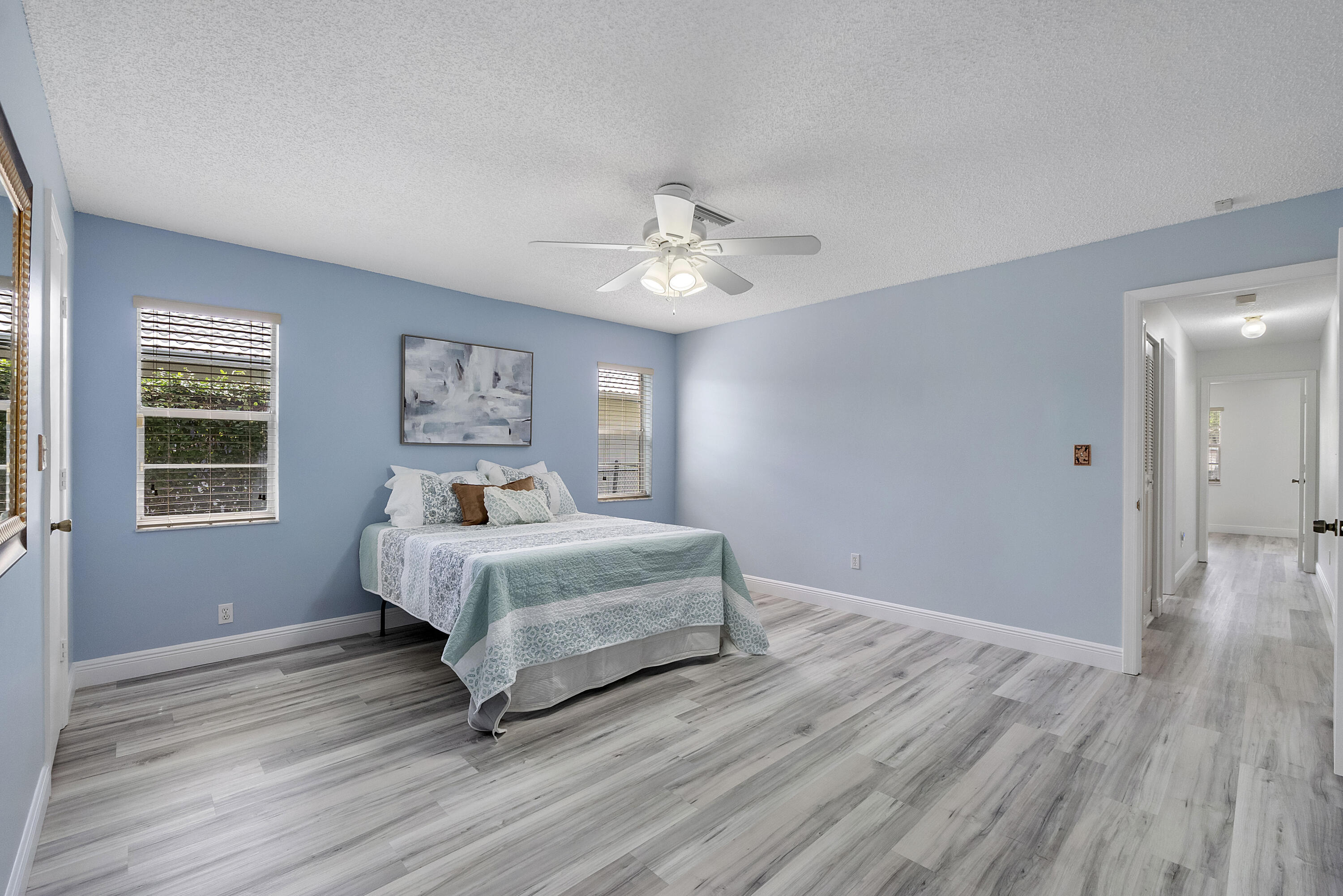 WOOD LAKE - Residential