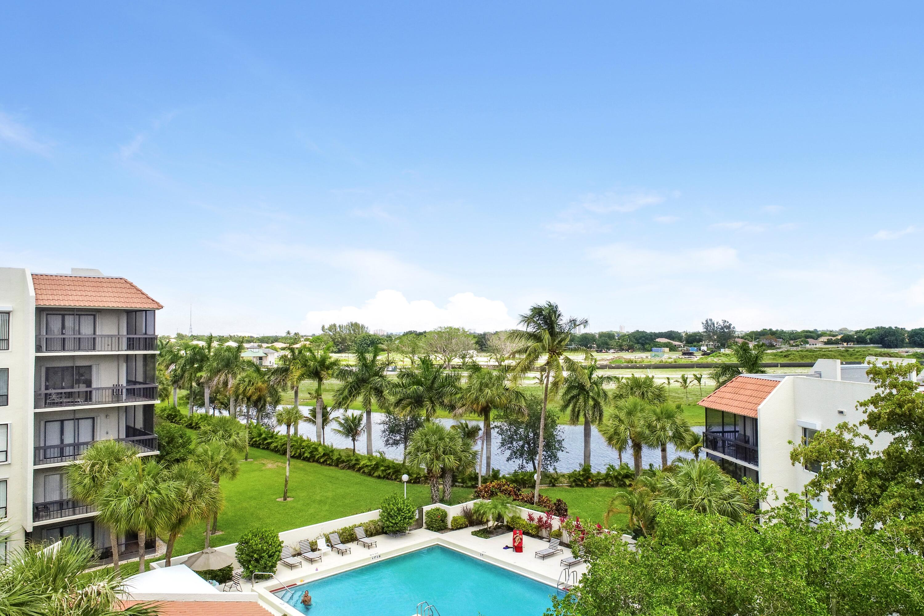 LANDS OF THE PRESIDENT CONDO 8 - Residential