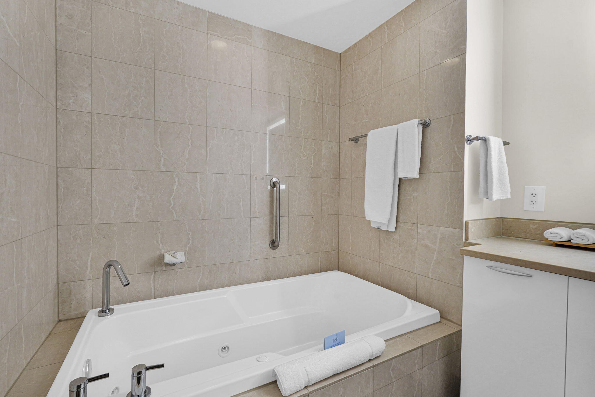 Q CLUB RESORT & RESIDENCES CONDO - Residential