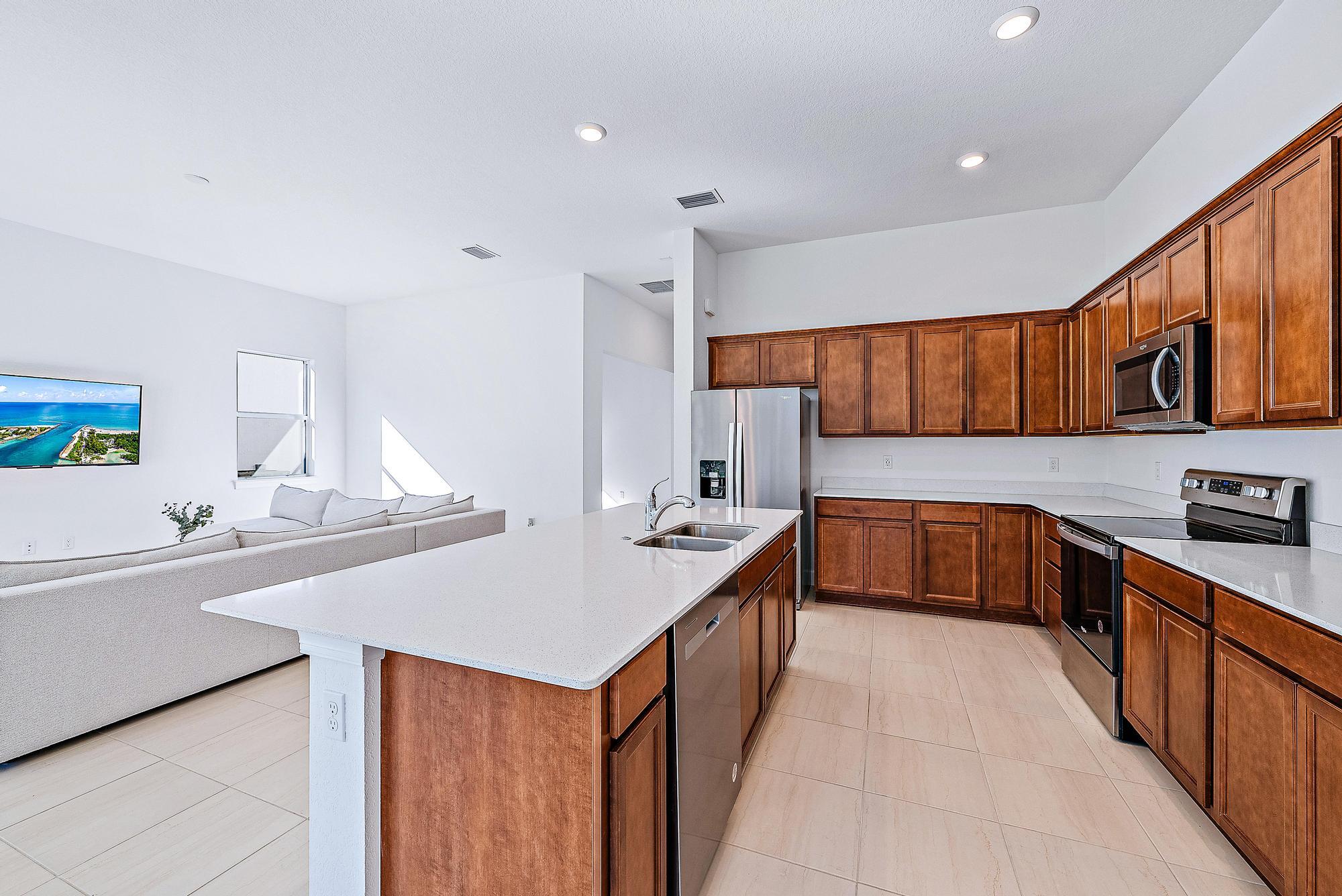 HIGHPOINTE - Residential