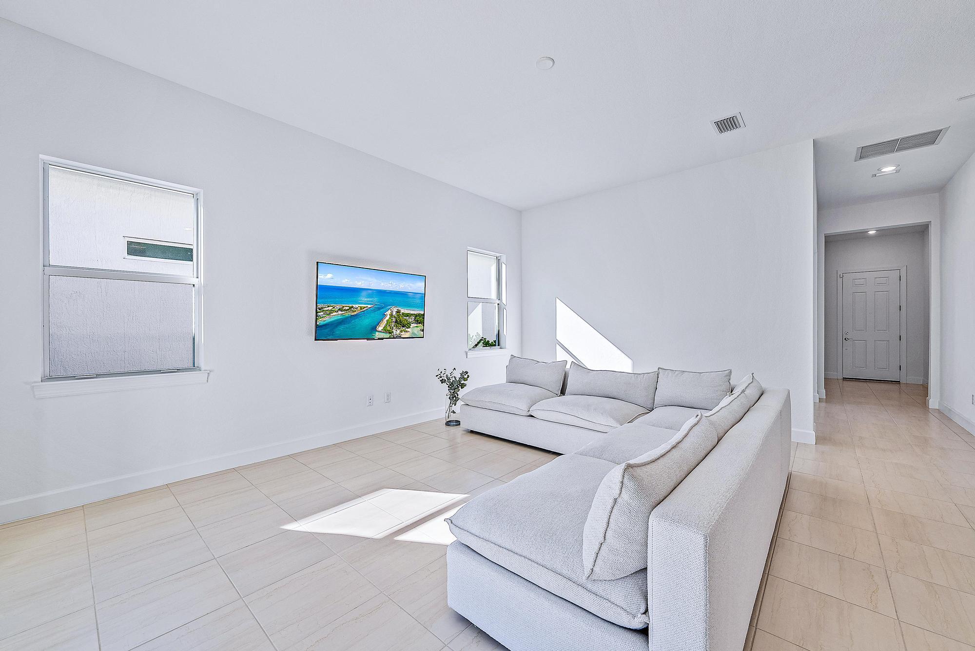 HIGHPOINTE - Residential