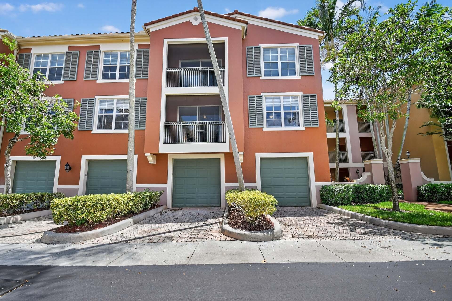 ST ANDREWS AT POLO CLUB CONDO - Residential Lease