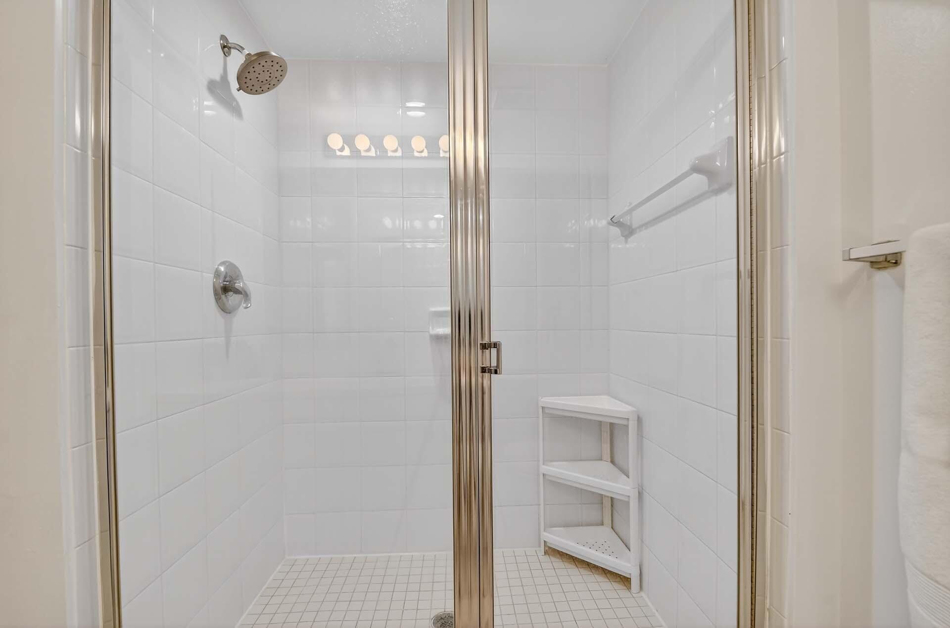 ST ANDREWS AT POLO CLUB CONDO - Residential Lease