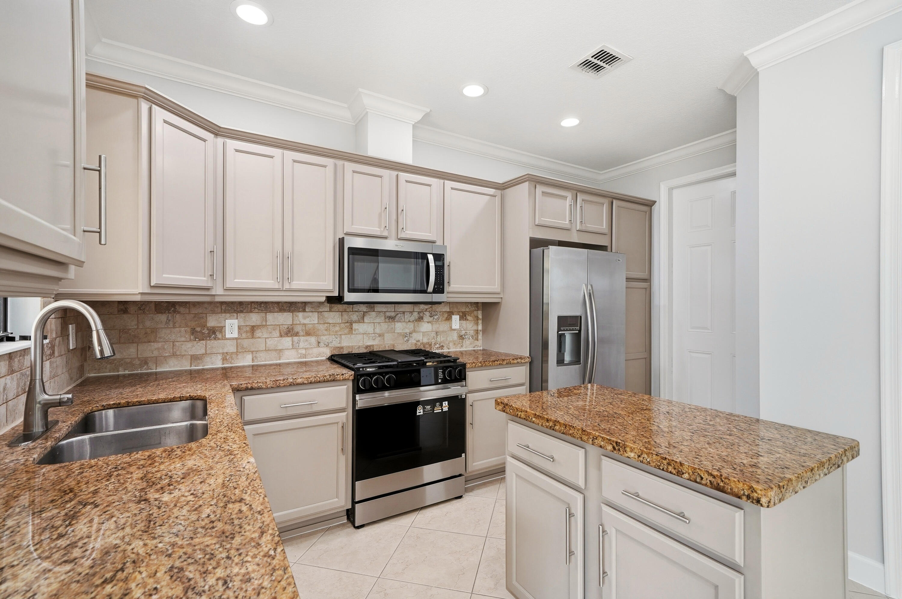 OAKLAND SAWGRASS EXPRESSWAY PLAT - Residential