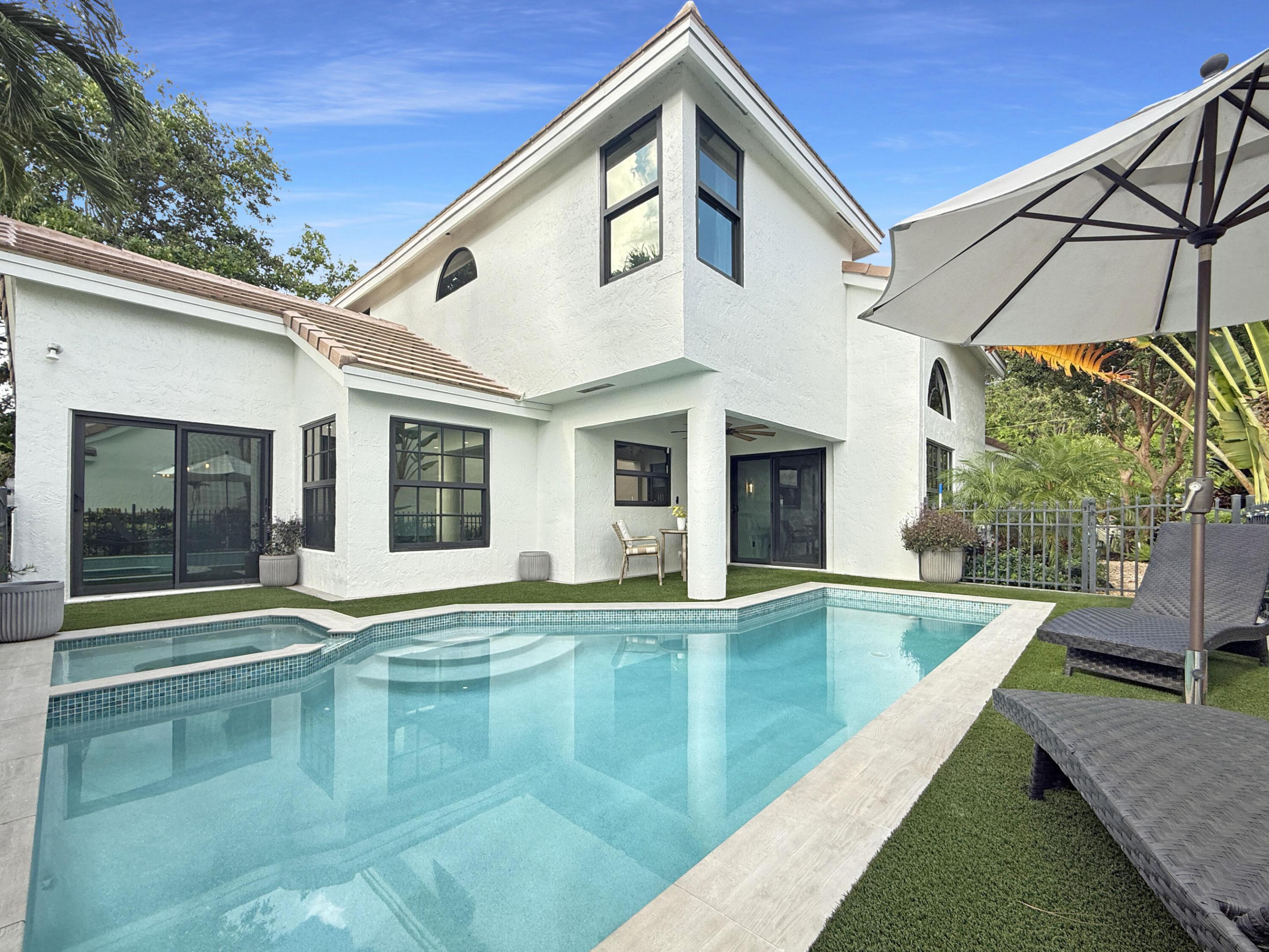 SHERWOOD FOREST - Residential
