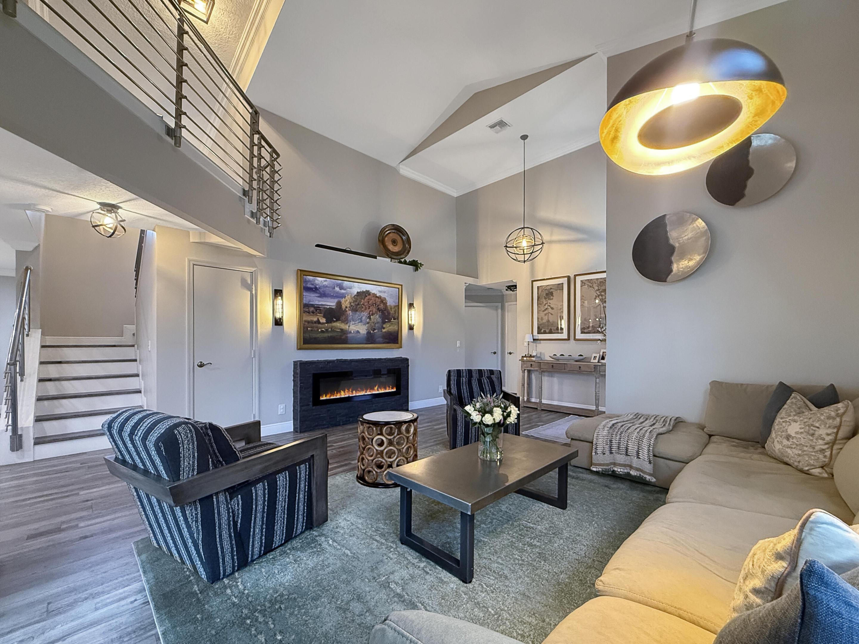 SHERWOOD FOREST - Residential
