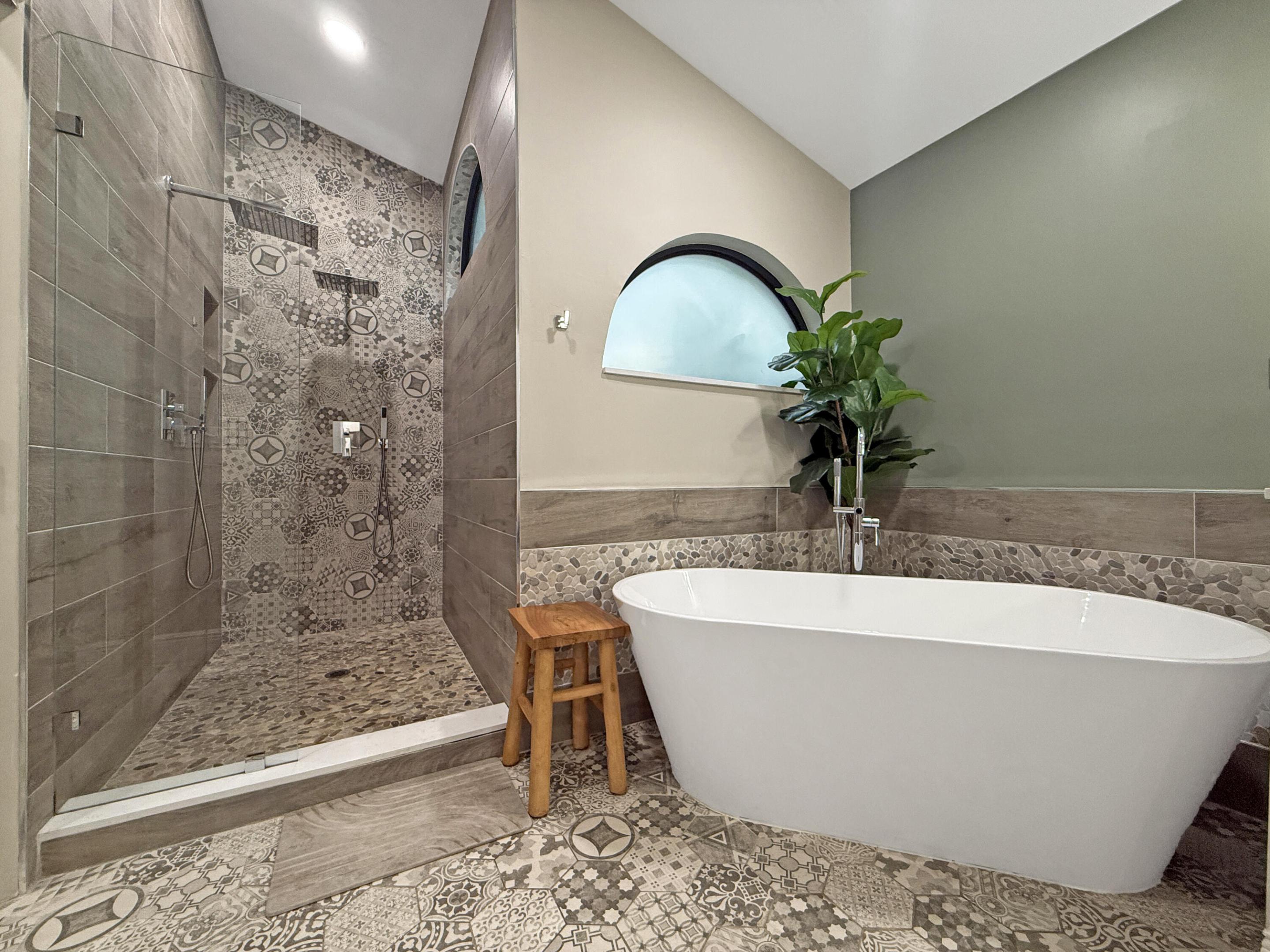 SHERWOOD FOREST - Residential