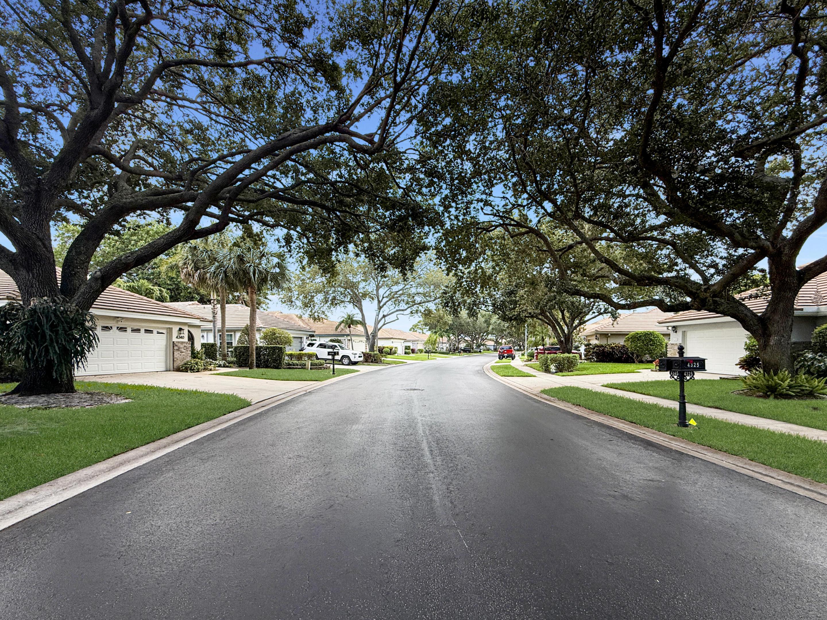 SHERWOOD FOREST - Residential
