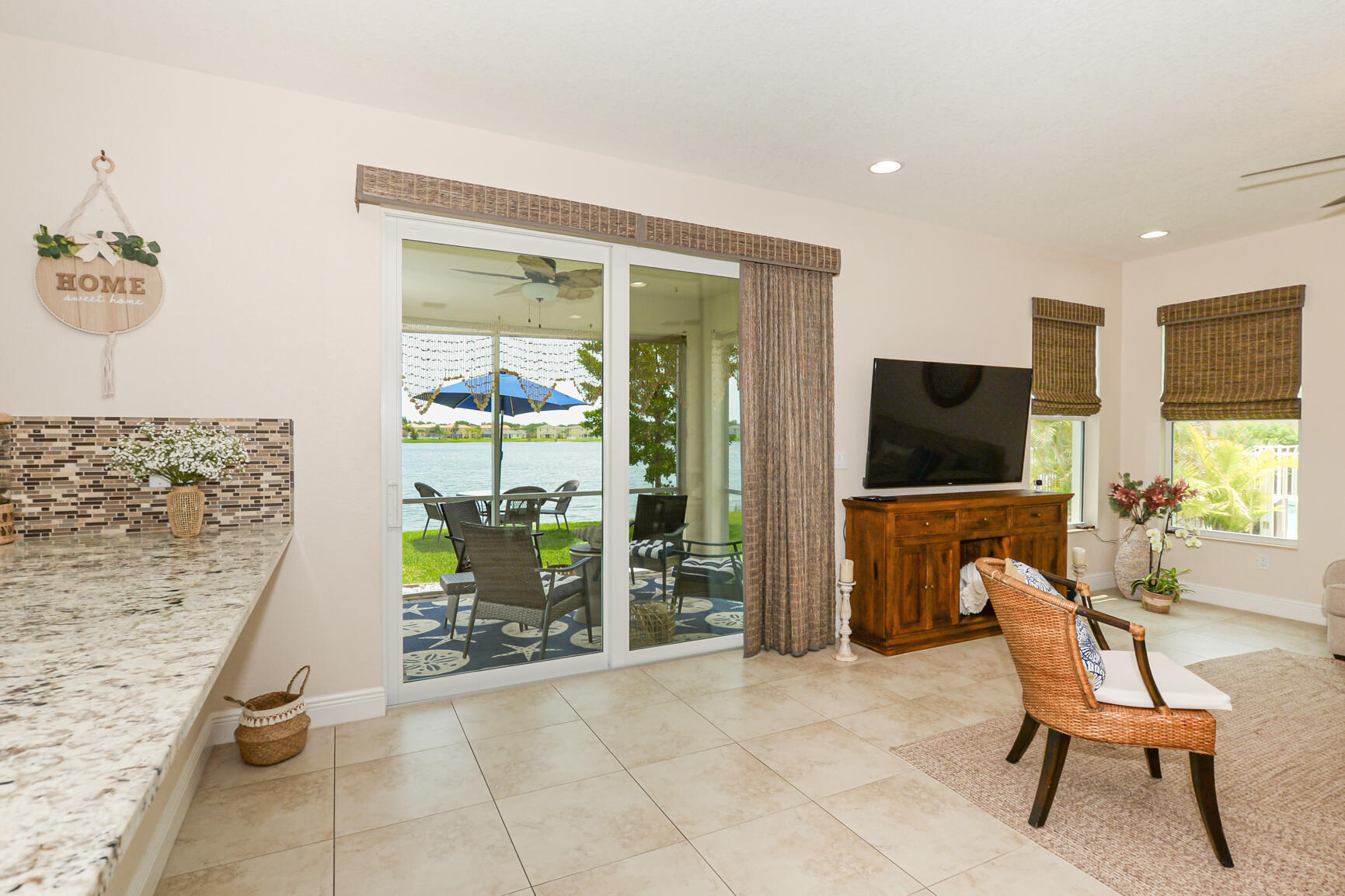VIZCAYA FALLS PLAT 1 - Residential Lease