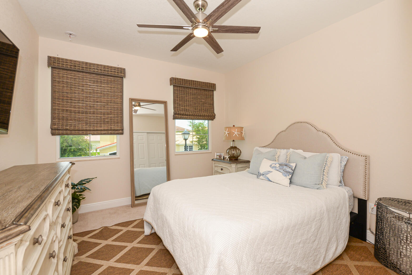VIZCAYA FALLS PLAT 1 - Residential Lease