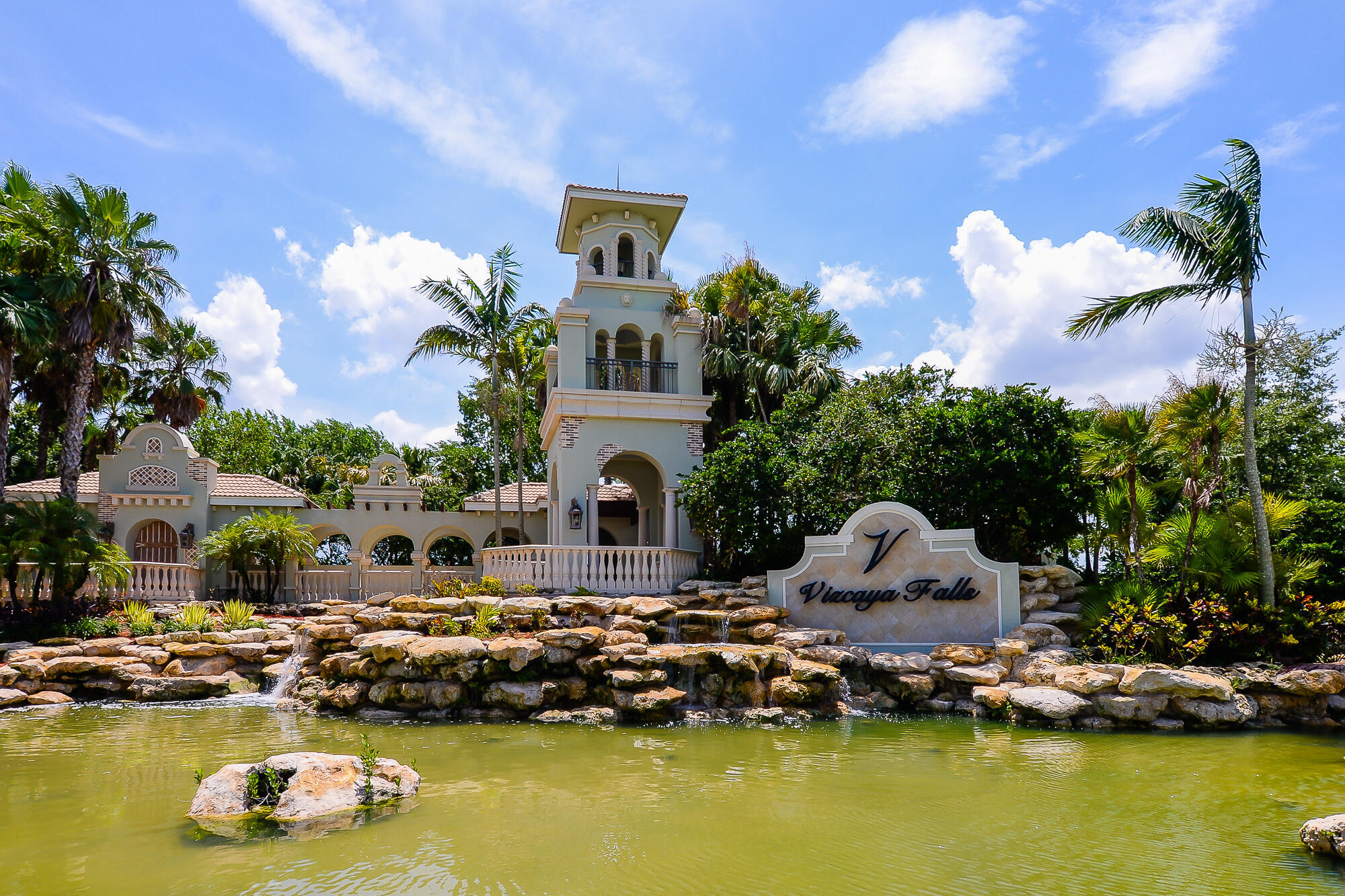 VIZCAYA FALLS PLAT 1 - Residential Lease