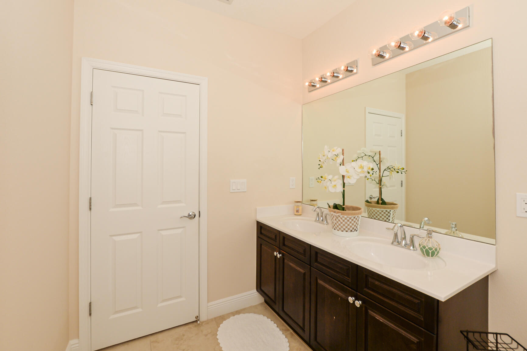 VIZCAYA FALLS PLAT 1 - Residential Lease