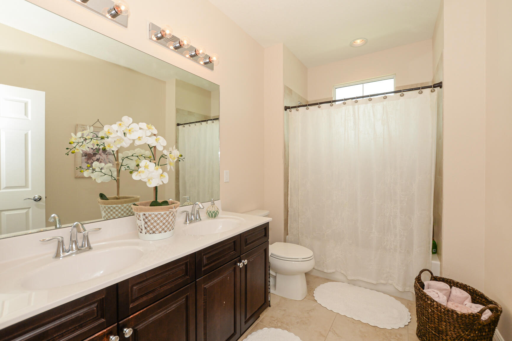 VIZCAYA FALLS PLAT 1 - Residential Lease