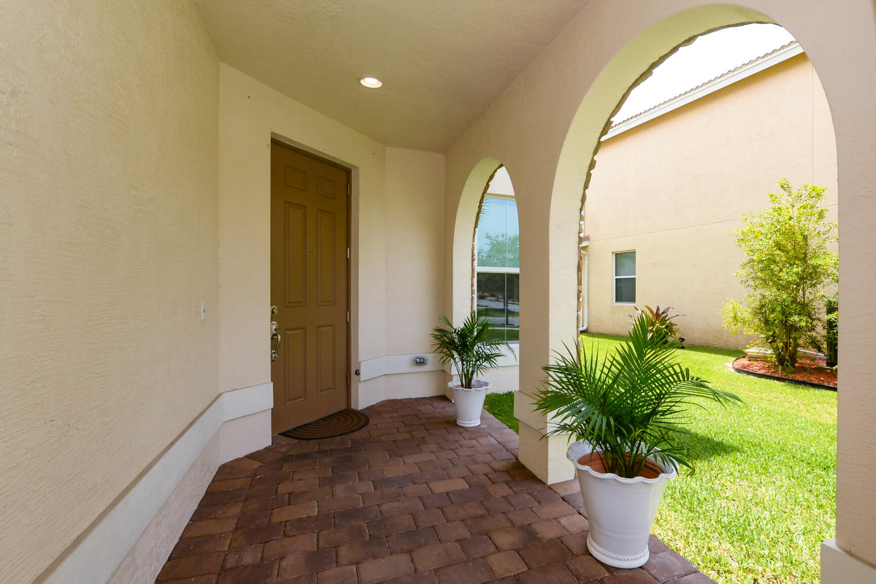 VIZCAYA FALLS PLAT 1 - Residential Lease
