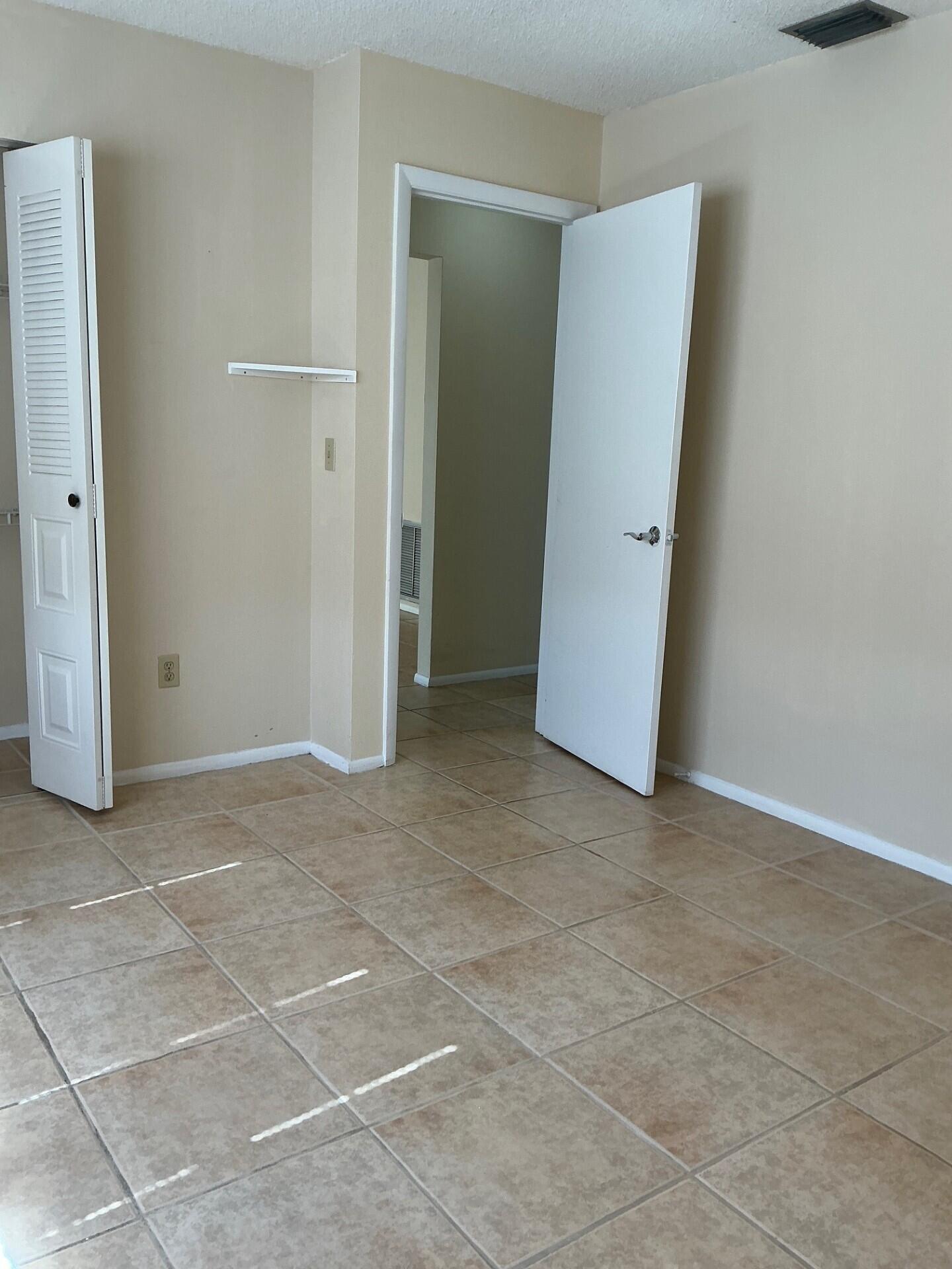 PORT ST LUCIE SECTION 52 - Residential Lease