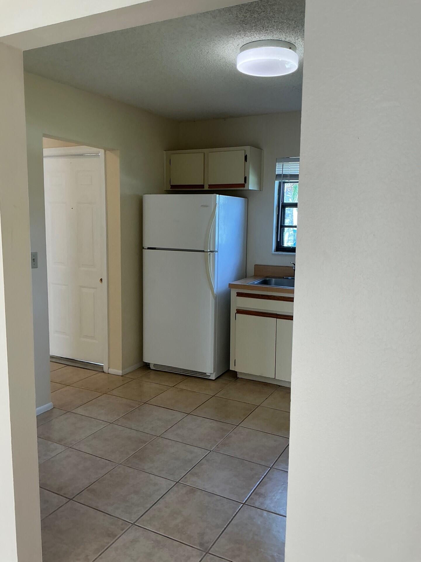 PORT ST LUCIE SECTION 52 - Residential Lease