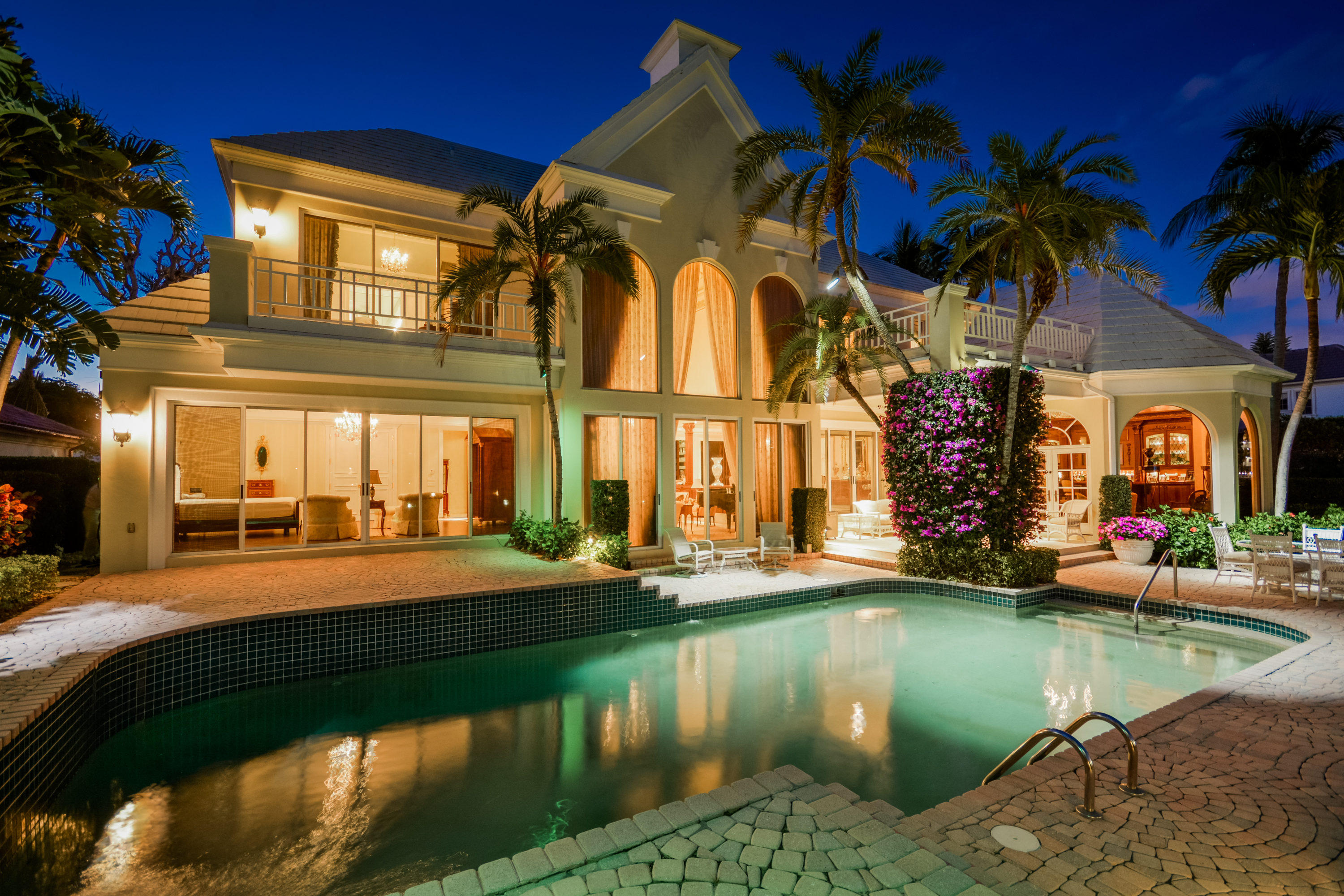 ROYAL PALM YACHT & COUNTRY CLUB - Residential